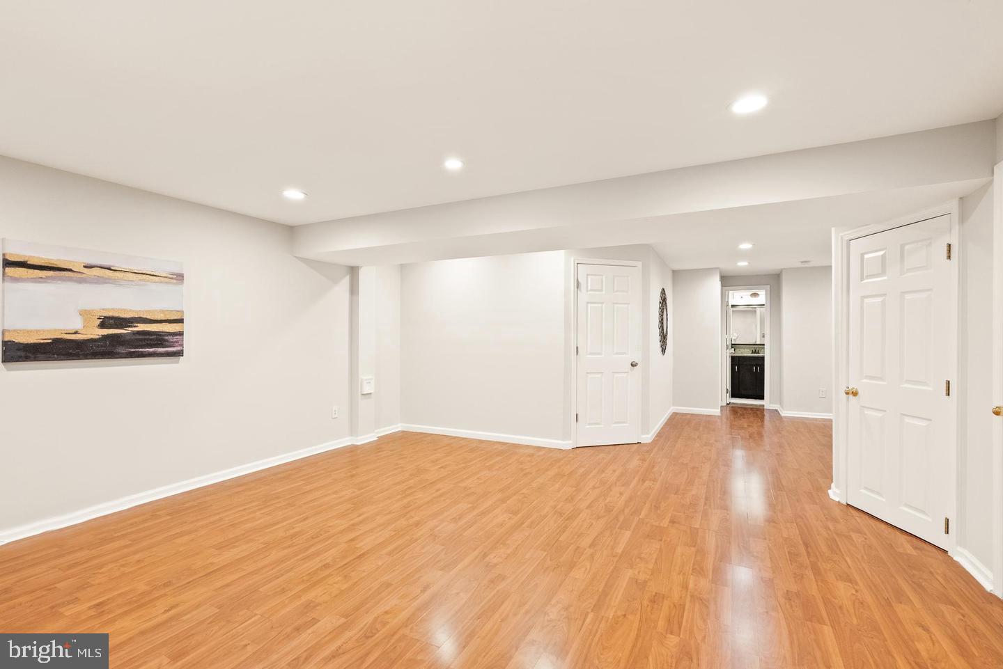 MCNAIR FARMS LANDBAY 12 - Residential