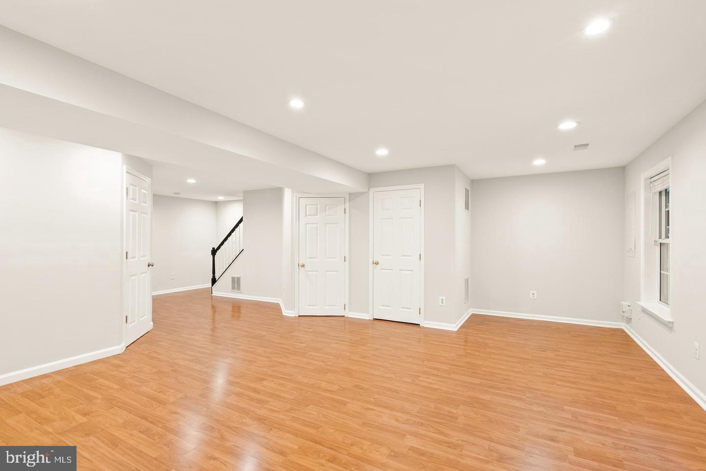 MCNAIR FARMS LANDBAY 12 - Residential