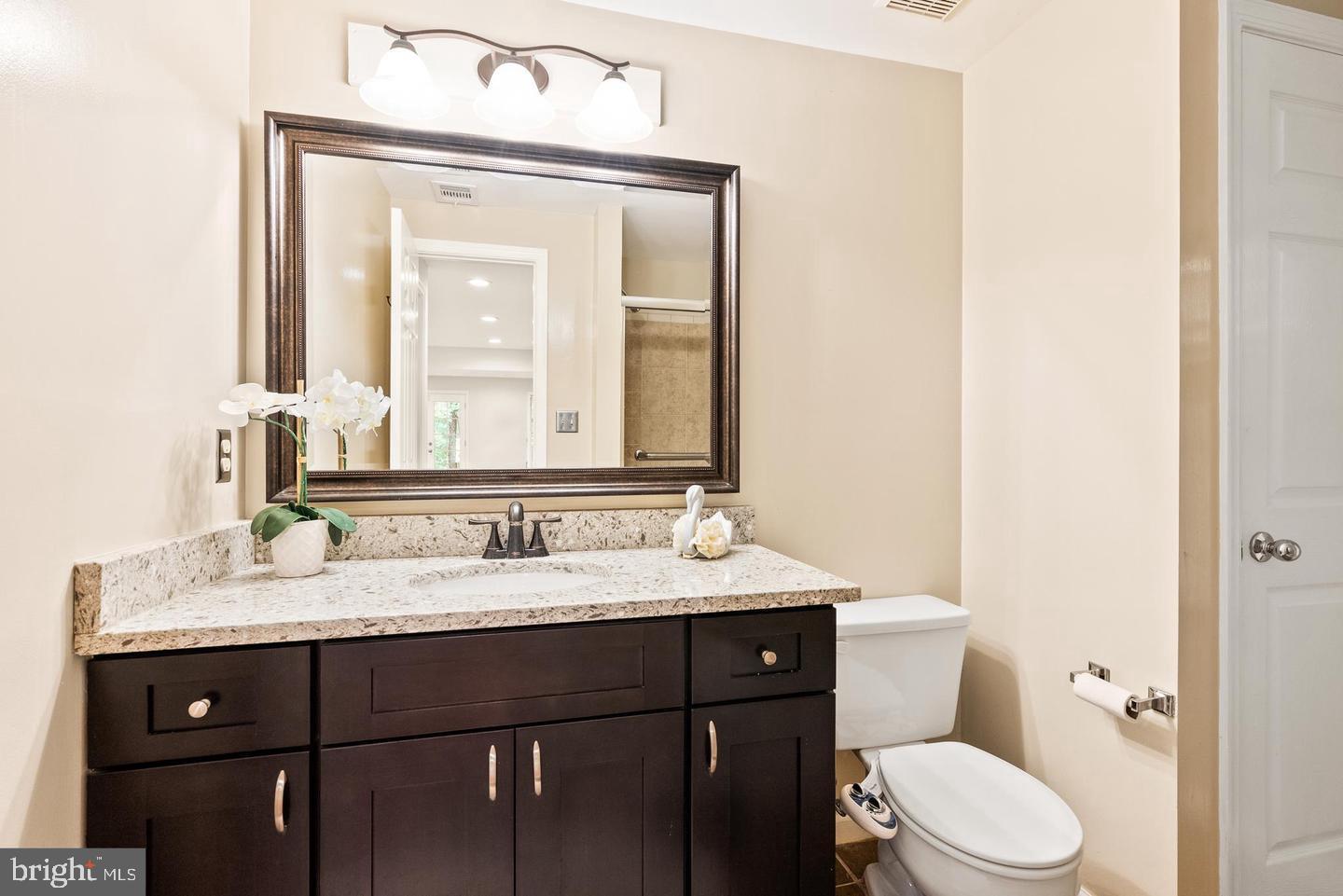 MCNAIR FARMS LANDBAY 12 - Residential