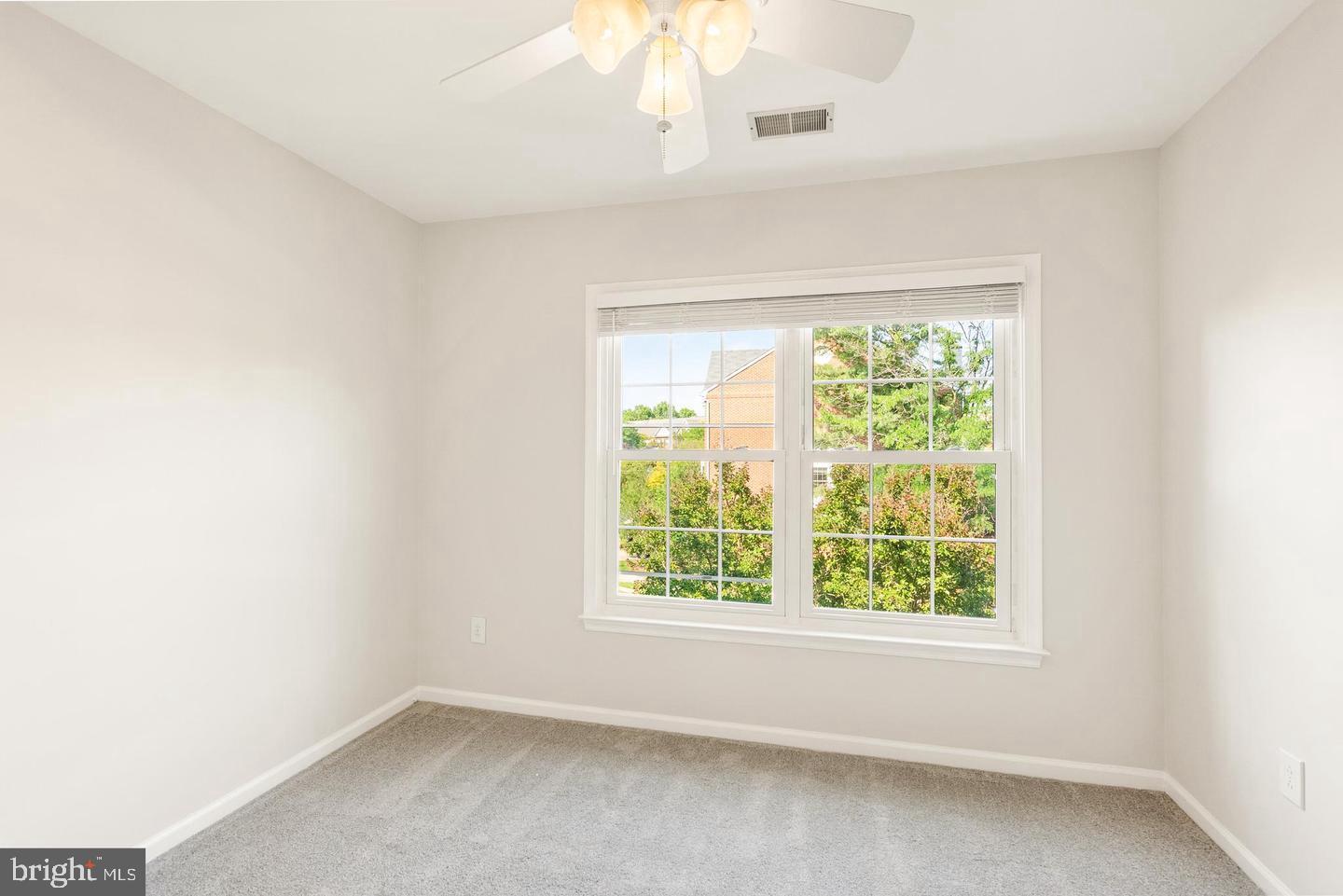 MCNAIR FARMS LANDBAY 12 - Residential