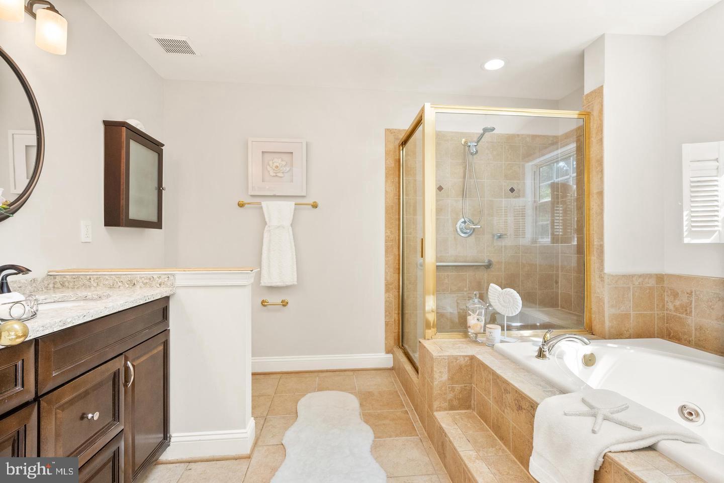 MCNAIR FARMS LANDBAY 12 - Residential