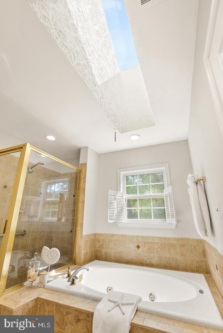 MCNAIR FARMS LANDBAY 12 - Residential