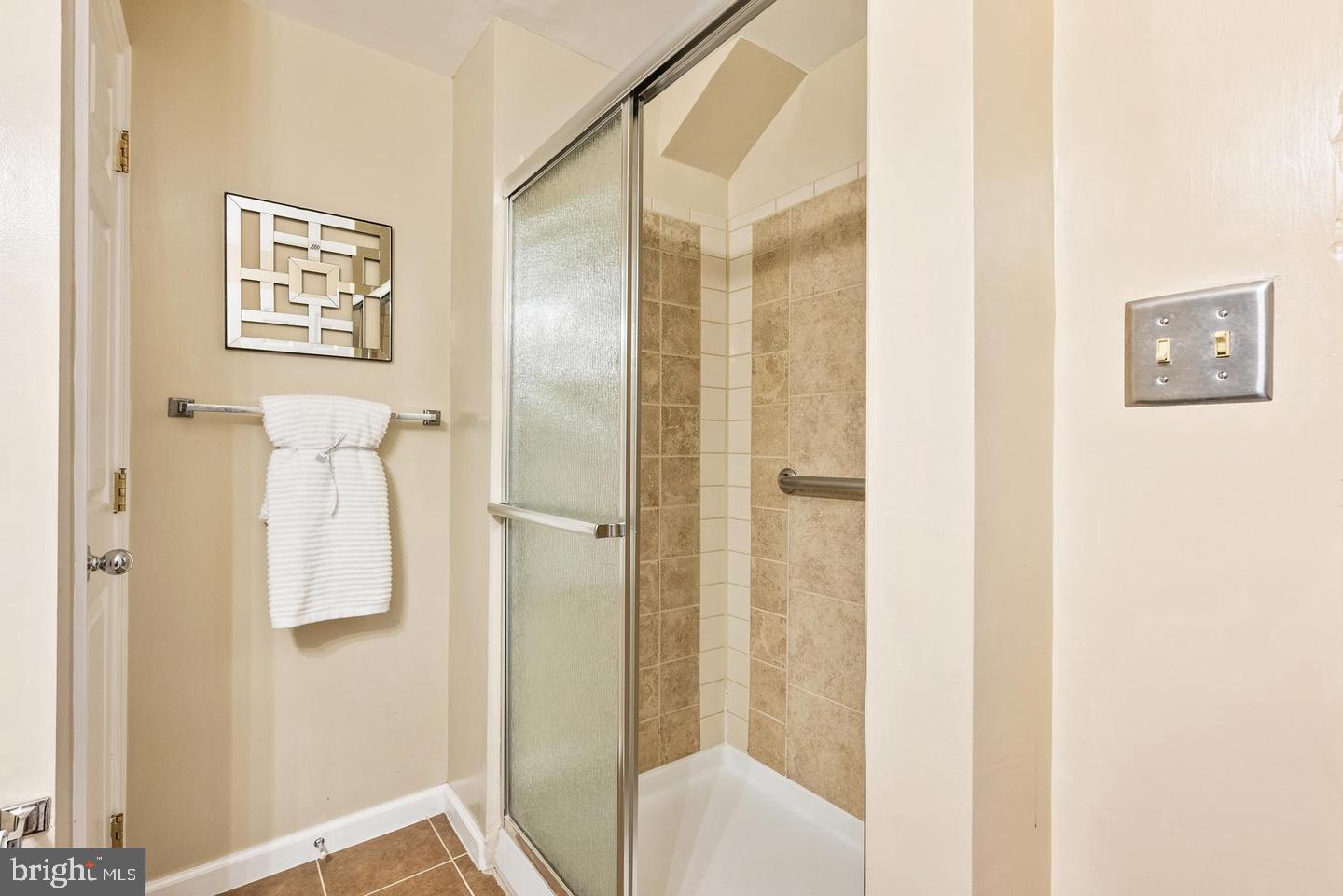 MCNAIR FARMS LANDBAY 12 - Residential