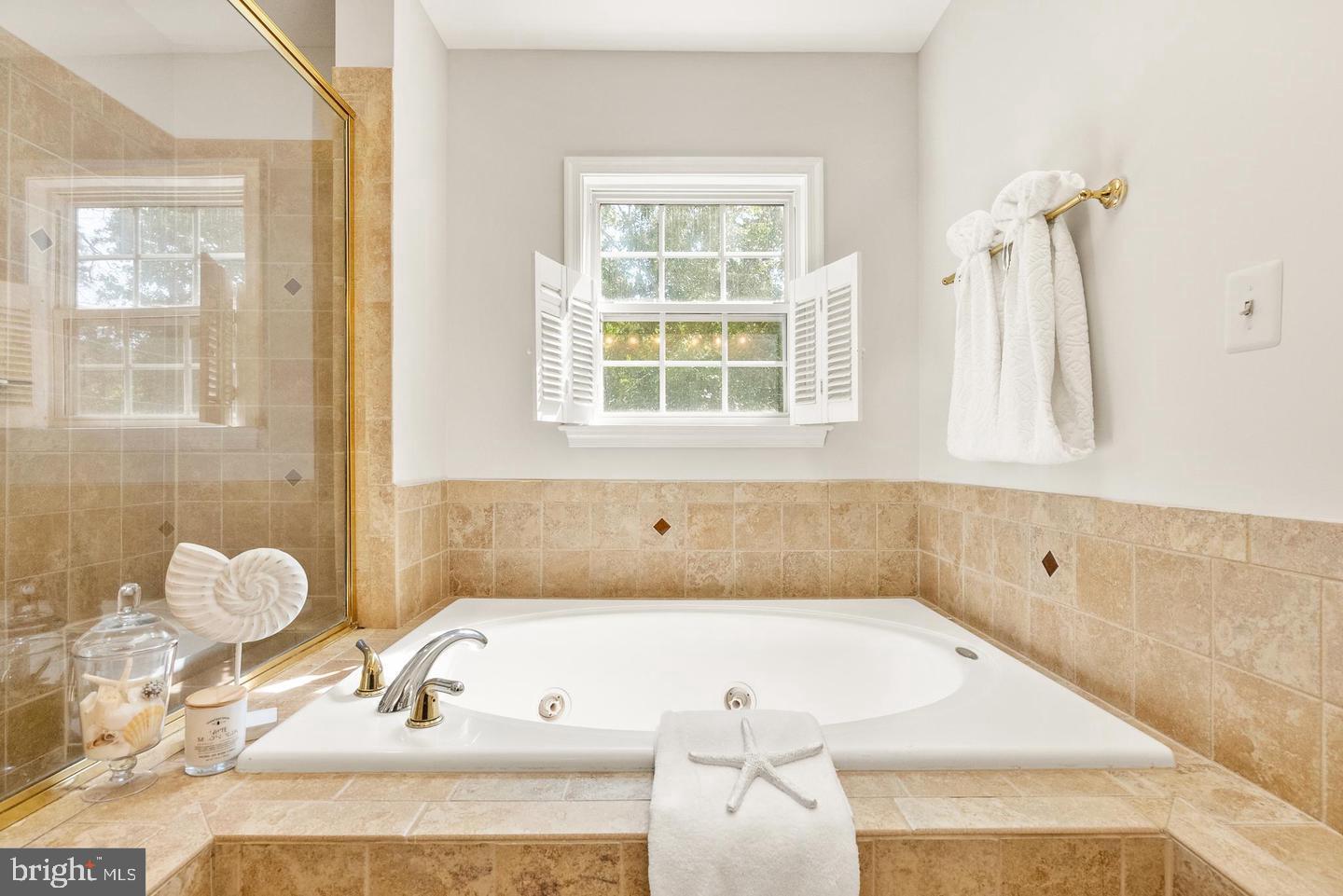 MCNAIR FARMS LANDBAY 12 - Residential