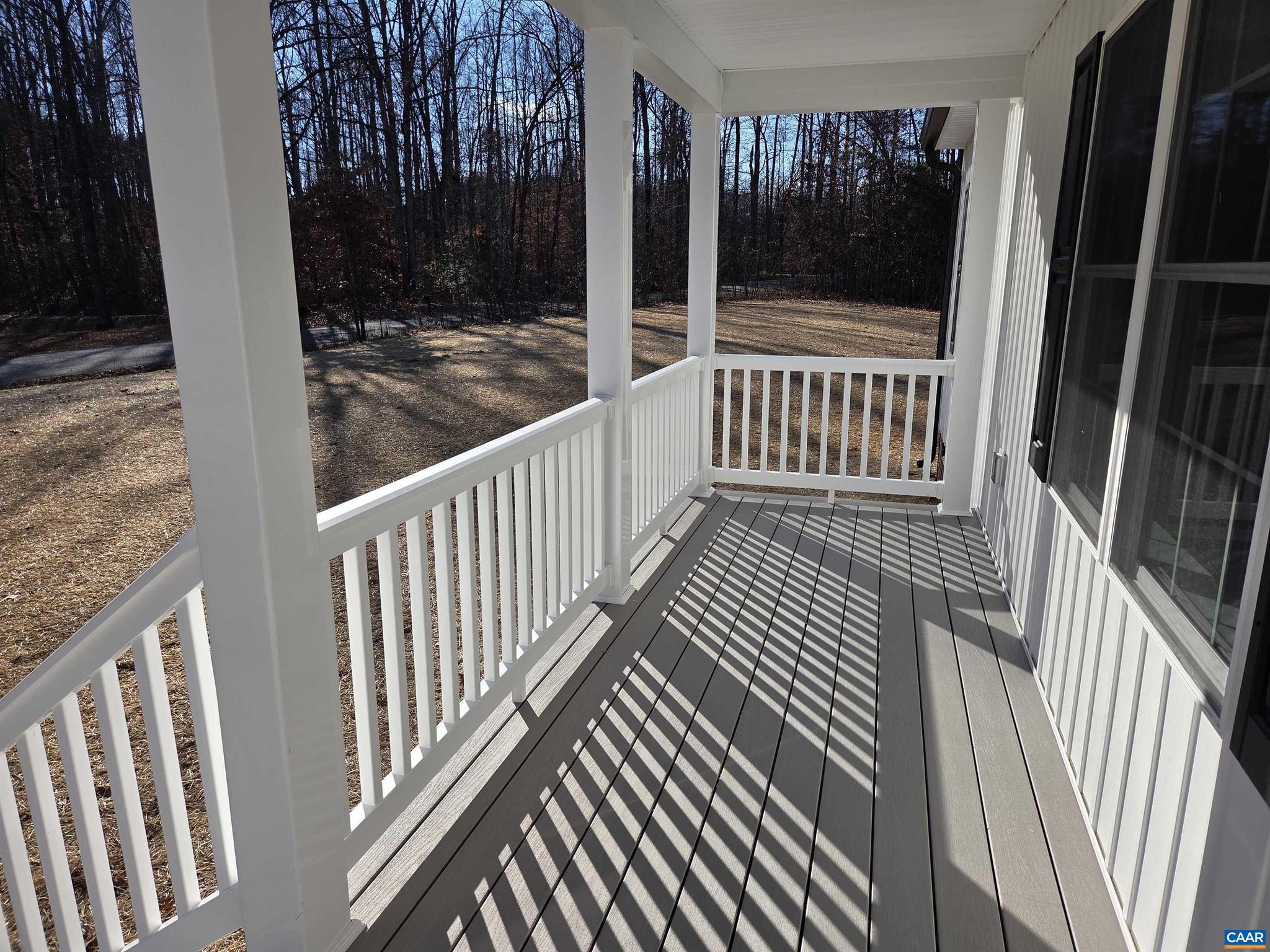 BUSBEES POINT COVE - Residential