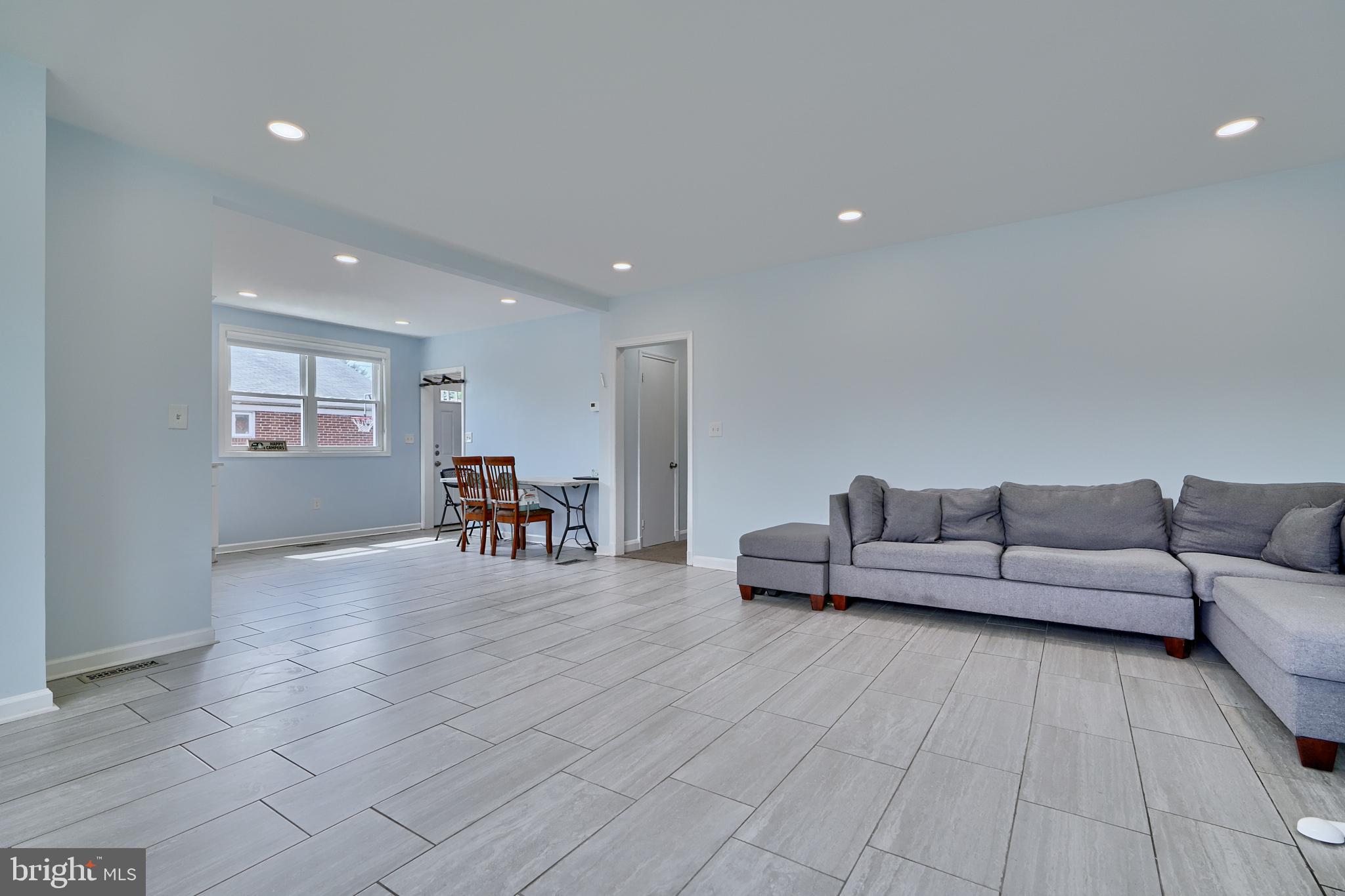 PIKESVILLE - Residential