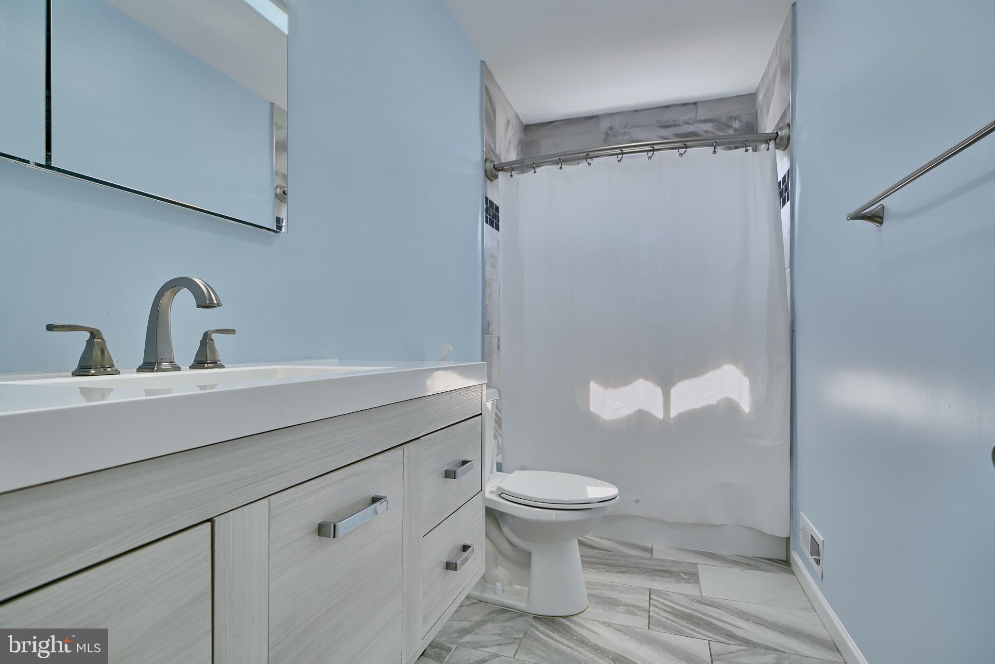 PIKESVILLE - Residential