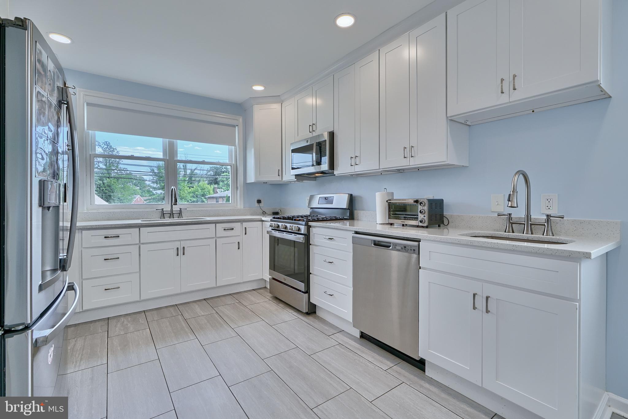 PIKESVILLE - Residential