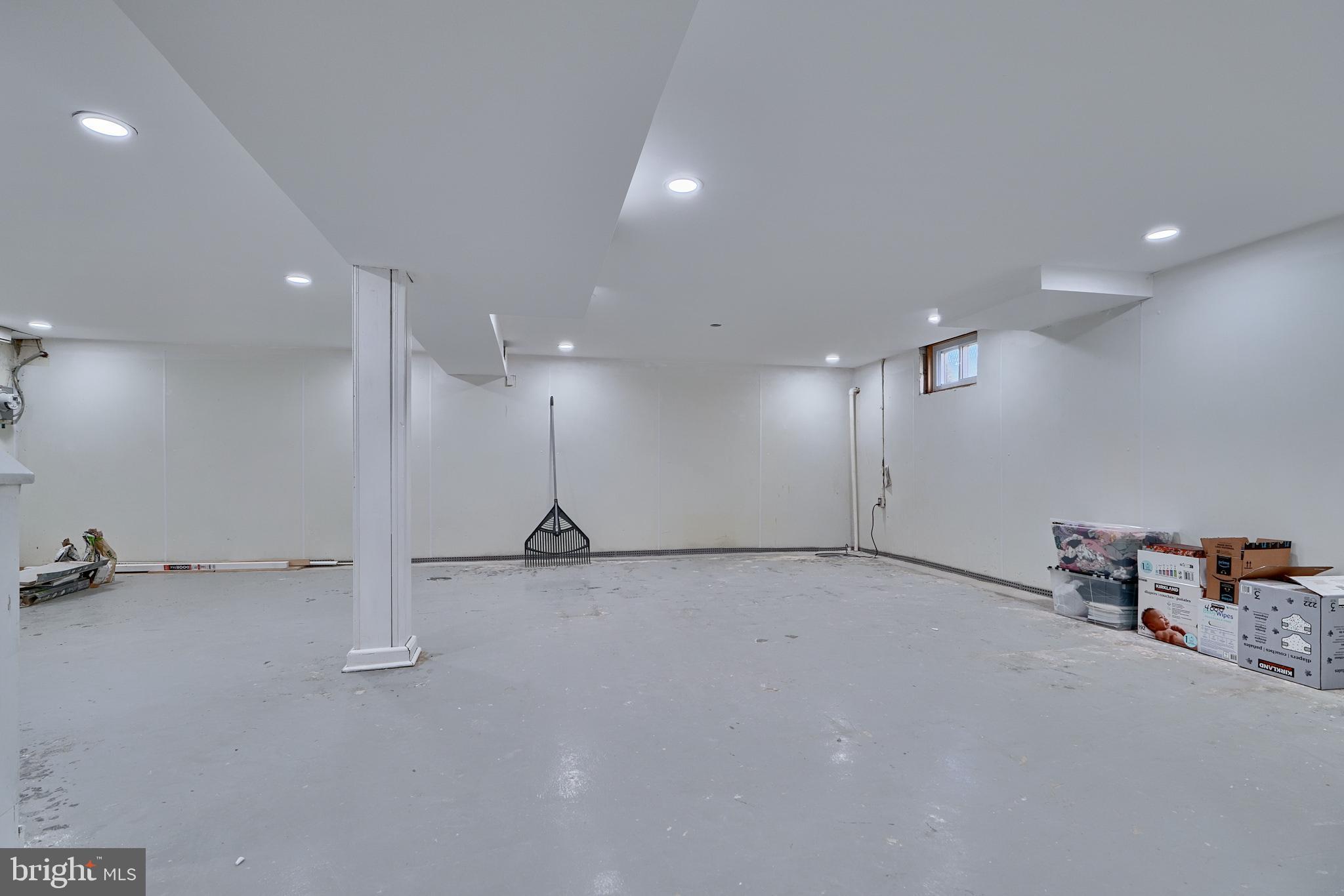 PIKESVILLE - Residential