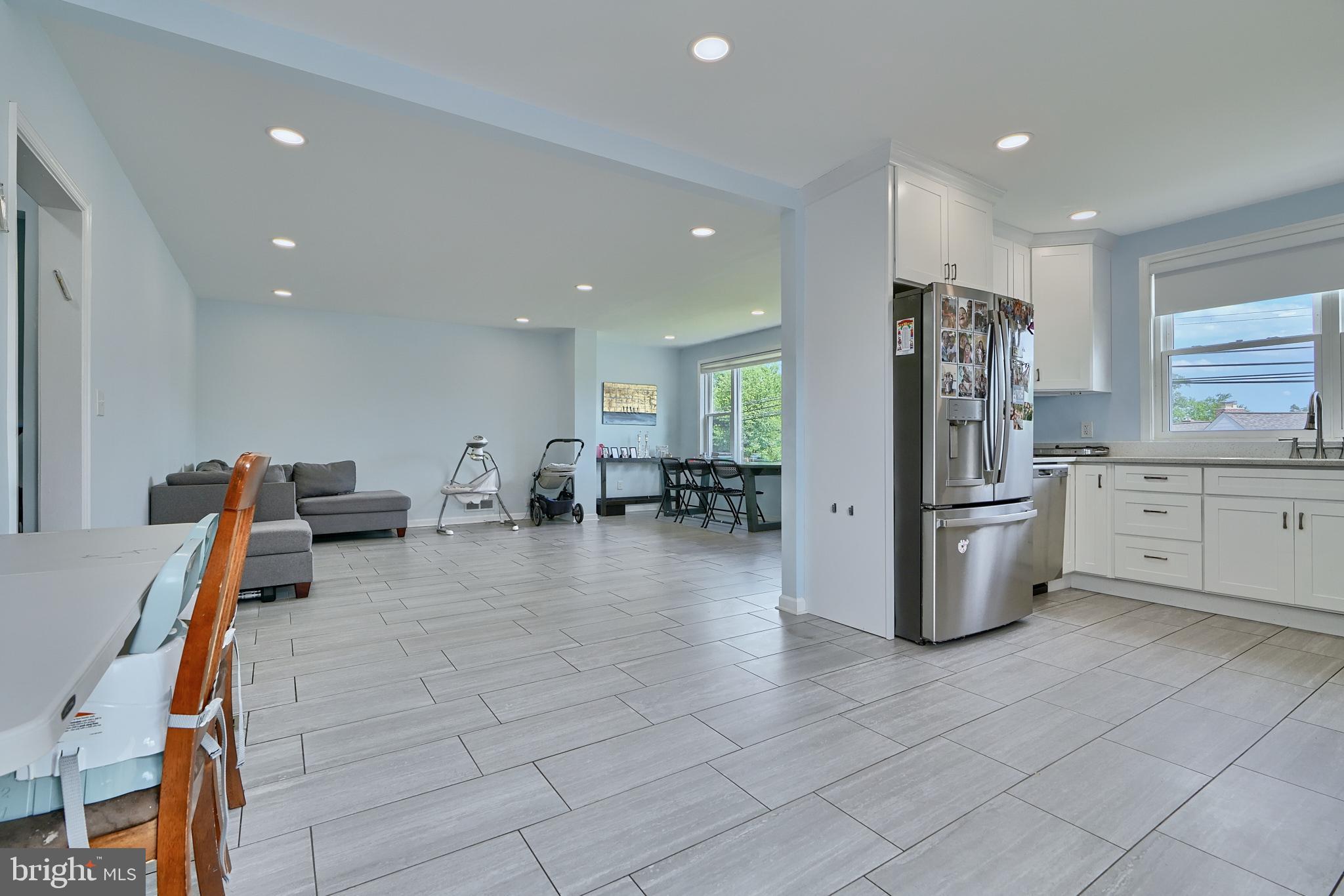 PIKESVILLE - Residential