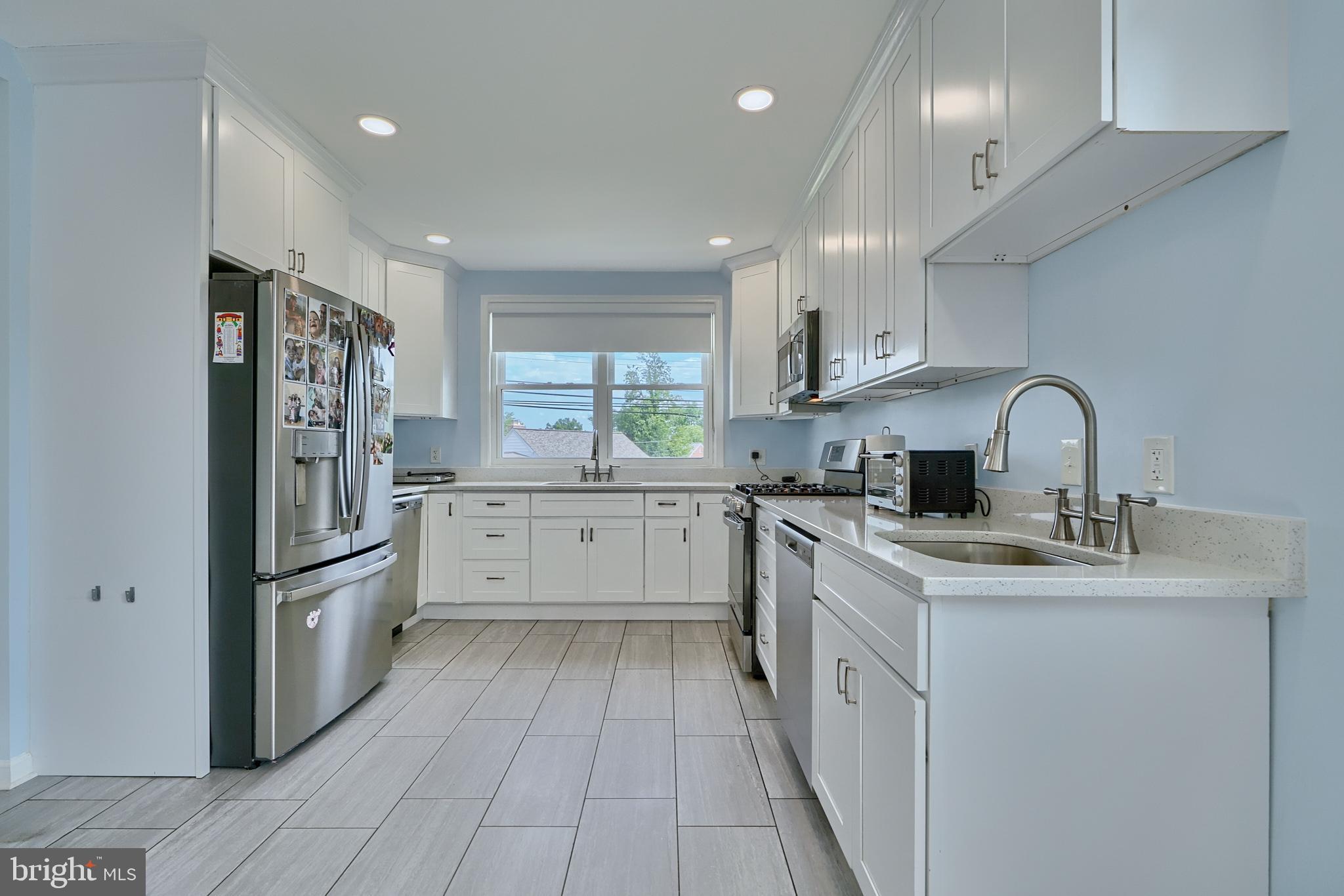 PIKESVILLE - Residential