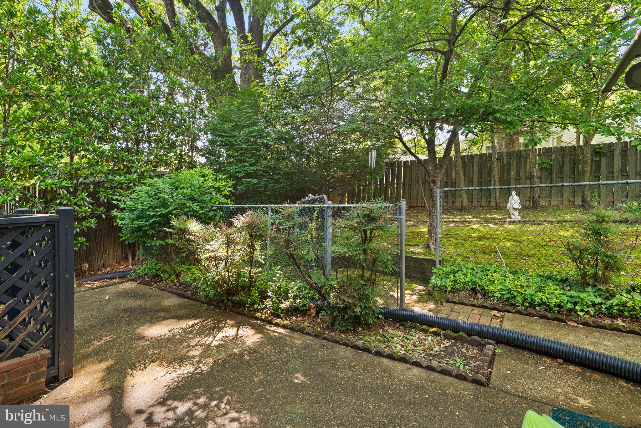 WOODMOOR - Residential