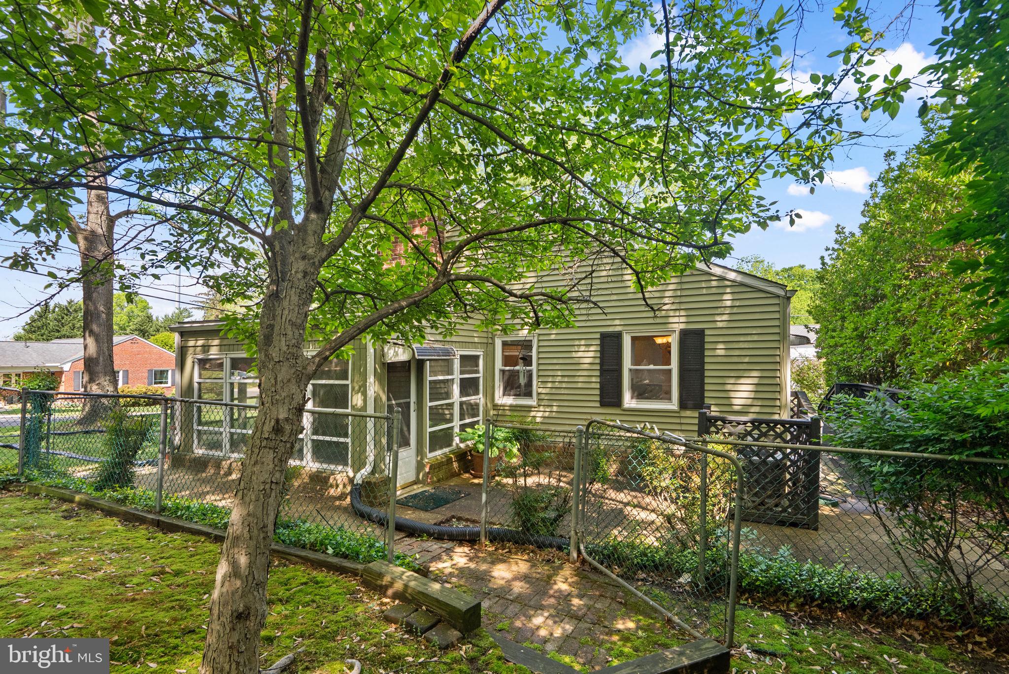 WOODMOOR - Residential
