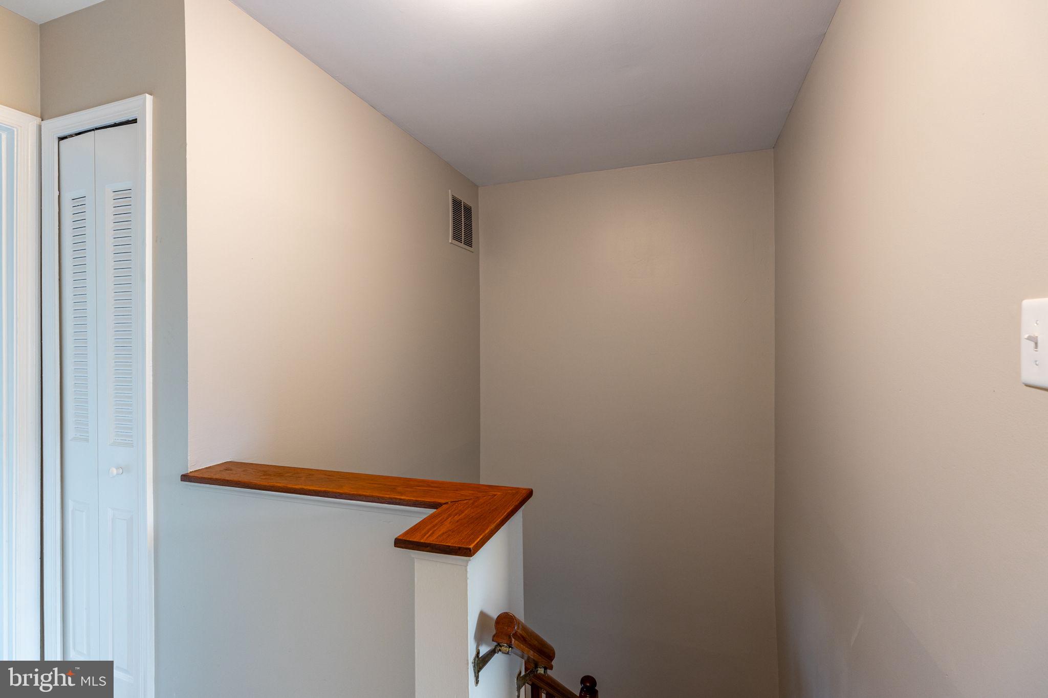 POINT OF WOODS - Residential