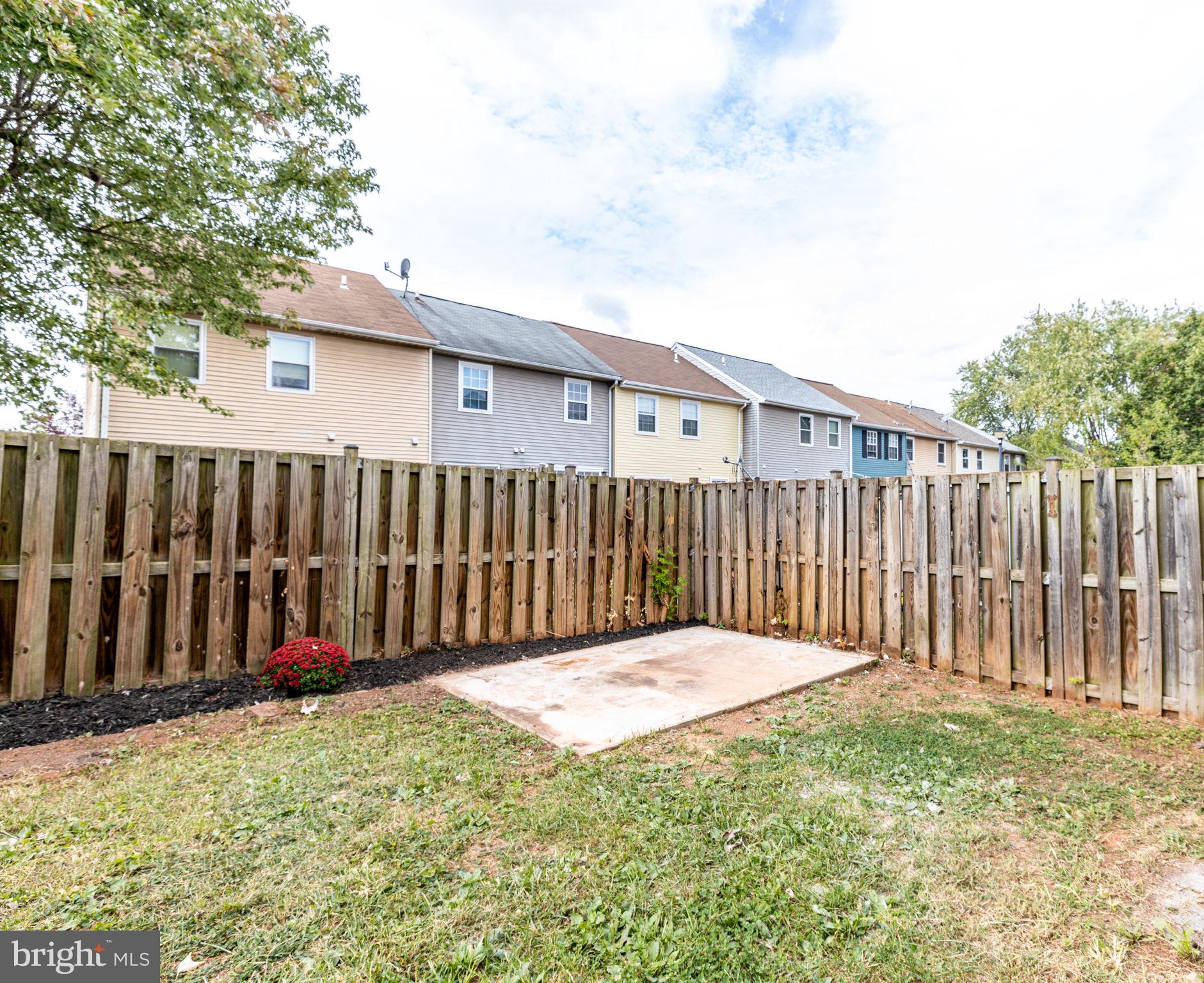 POINT OF WOODS - Residential