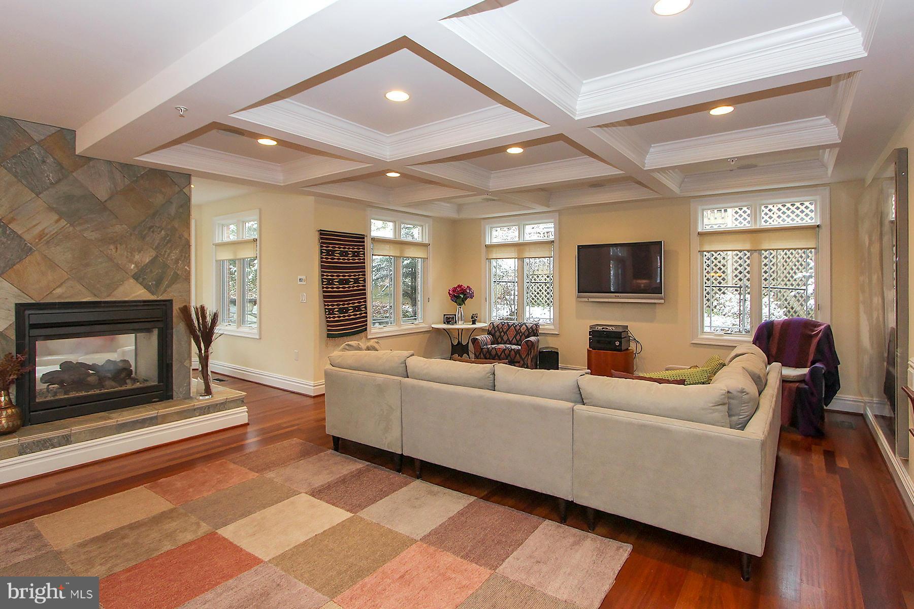 WOODHAVEN - Residential