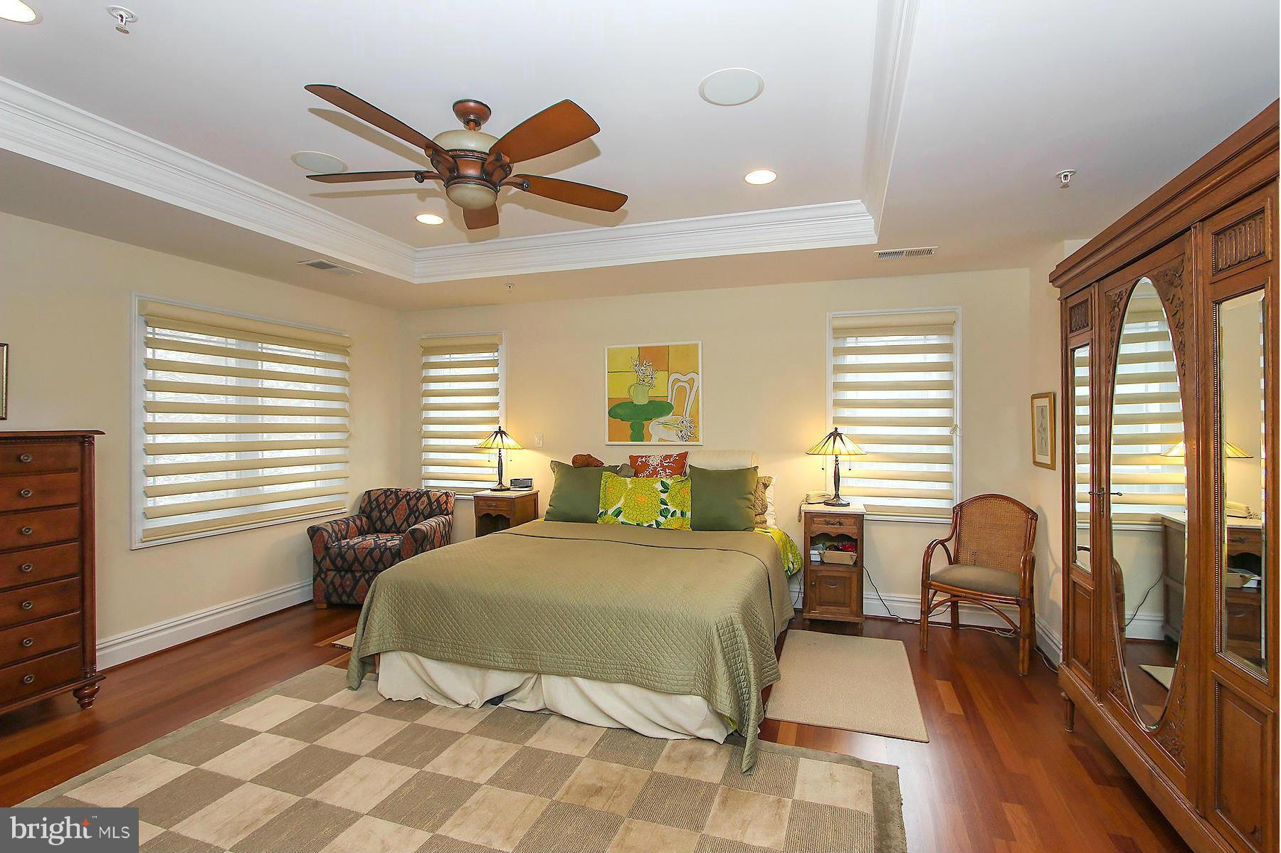 WOODHAVEN - Residential