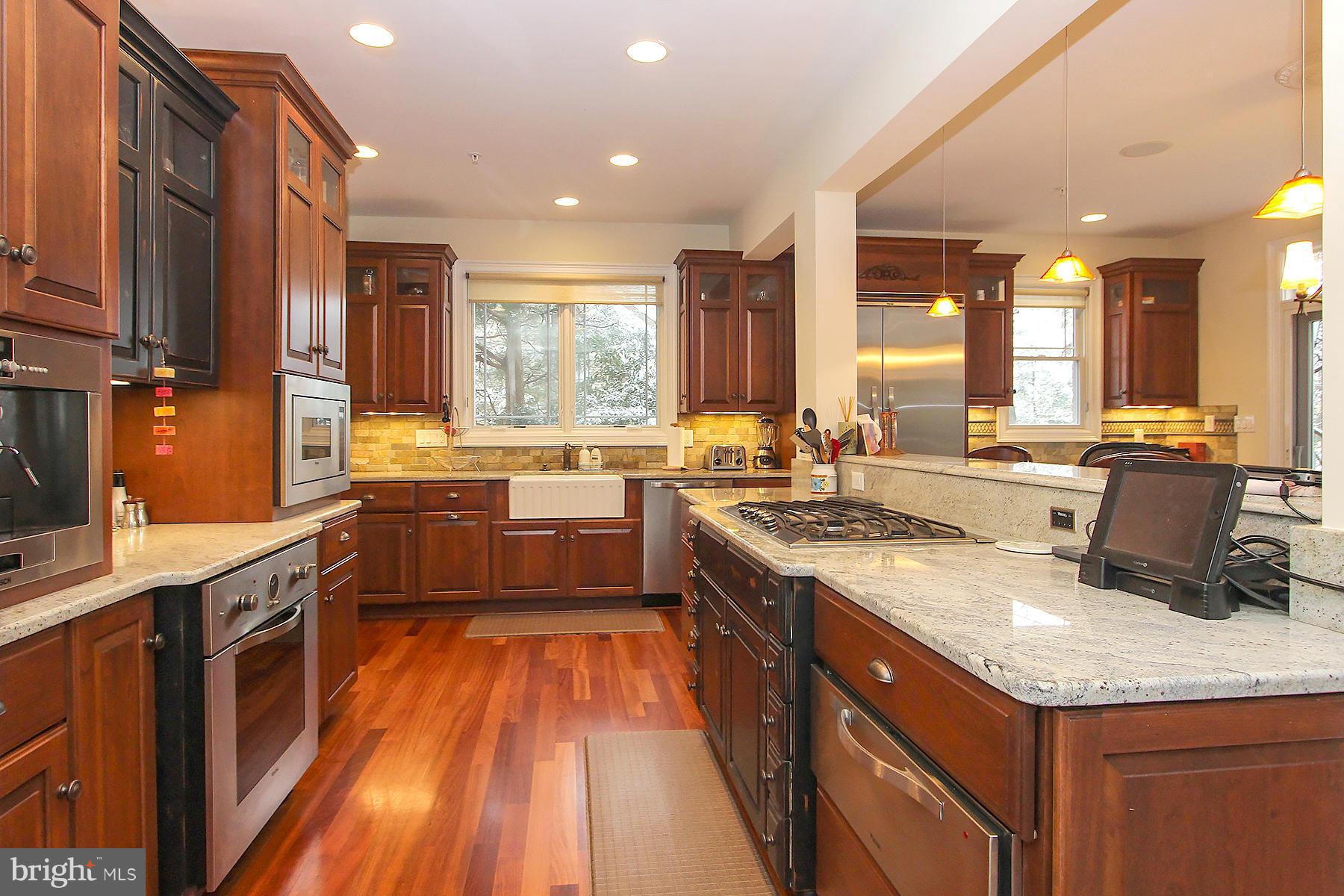 WOODHAVEN - Residential