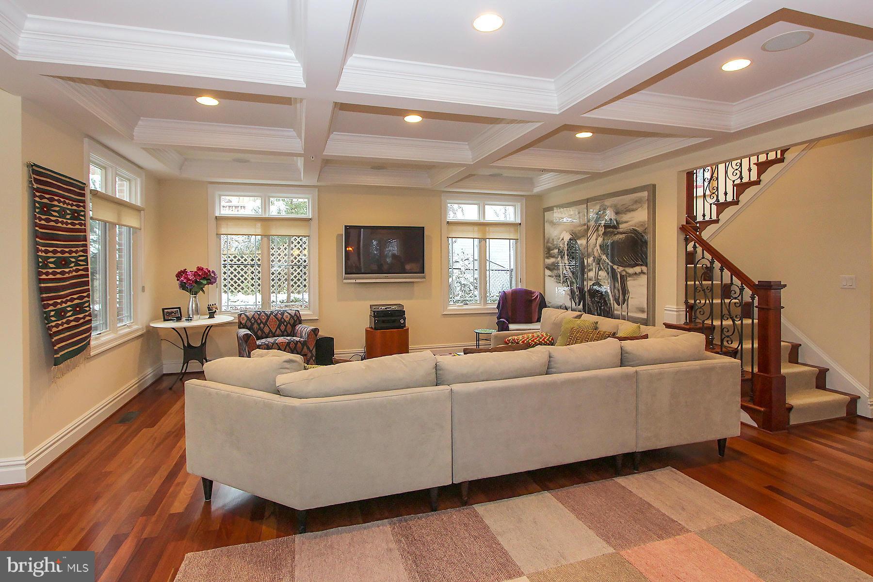 WOODHAVEN - Residential