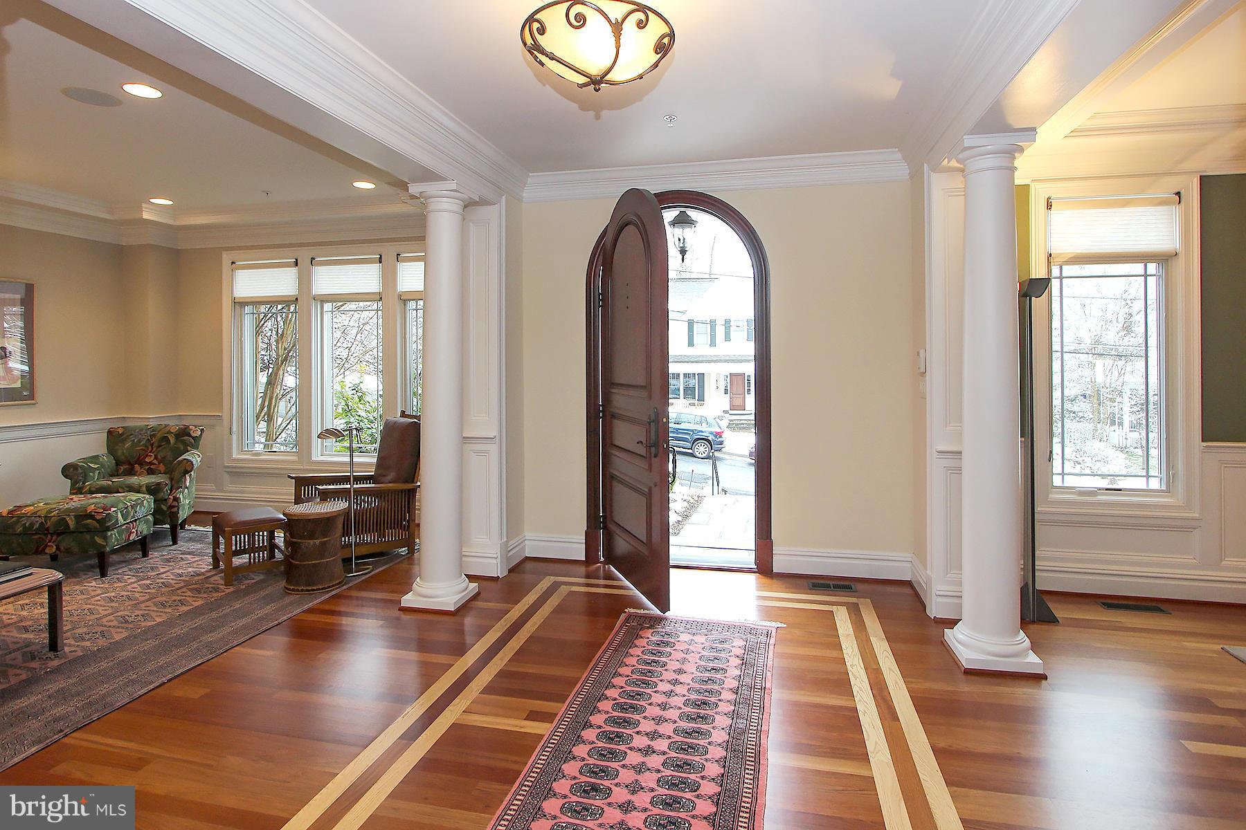 WOODHAVEN - Residential