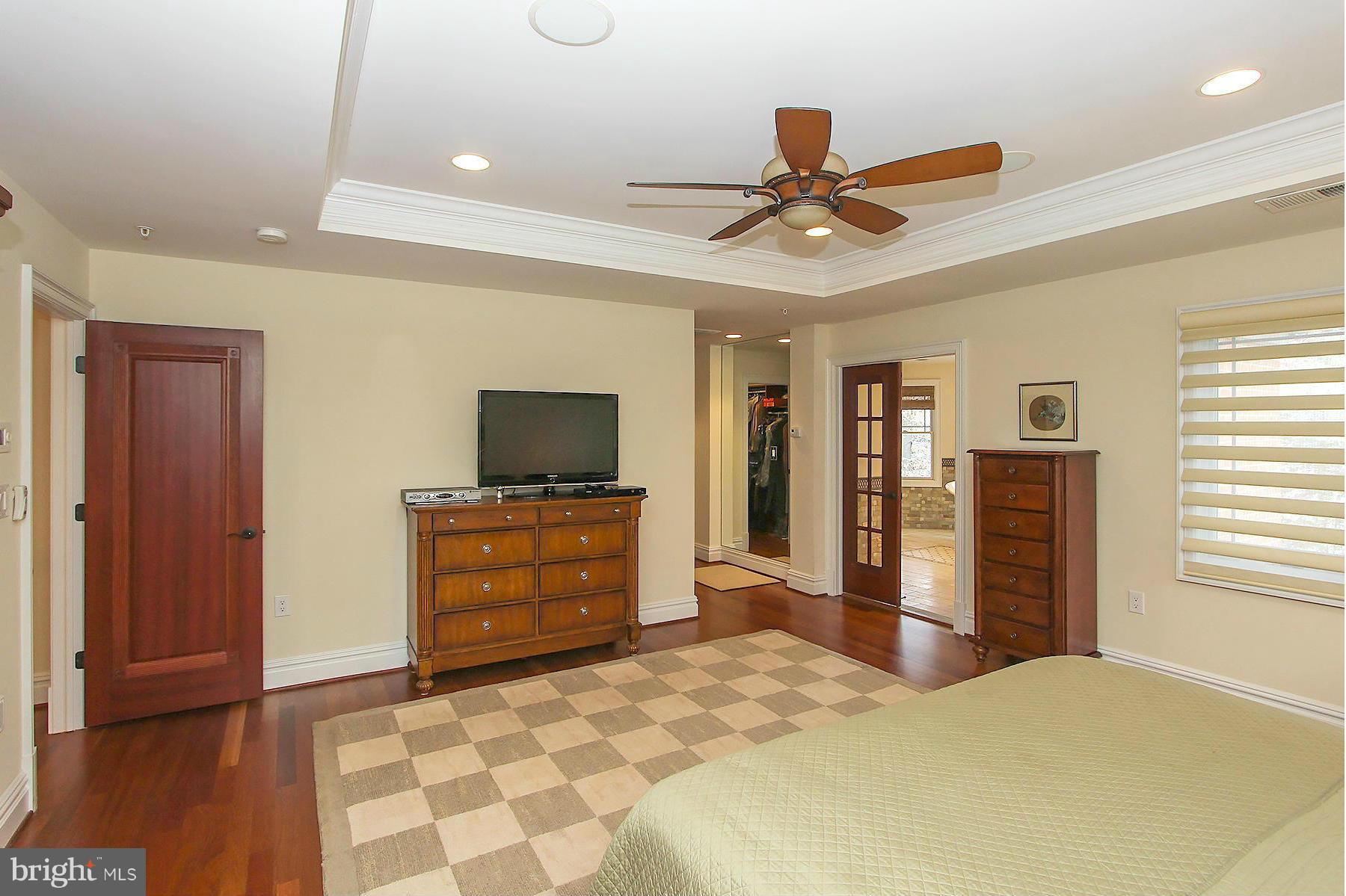 WOODHAVEN - Residential