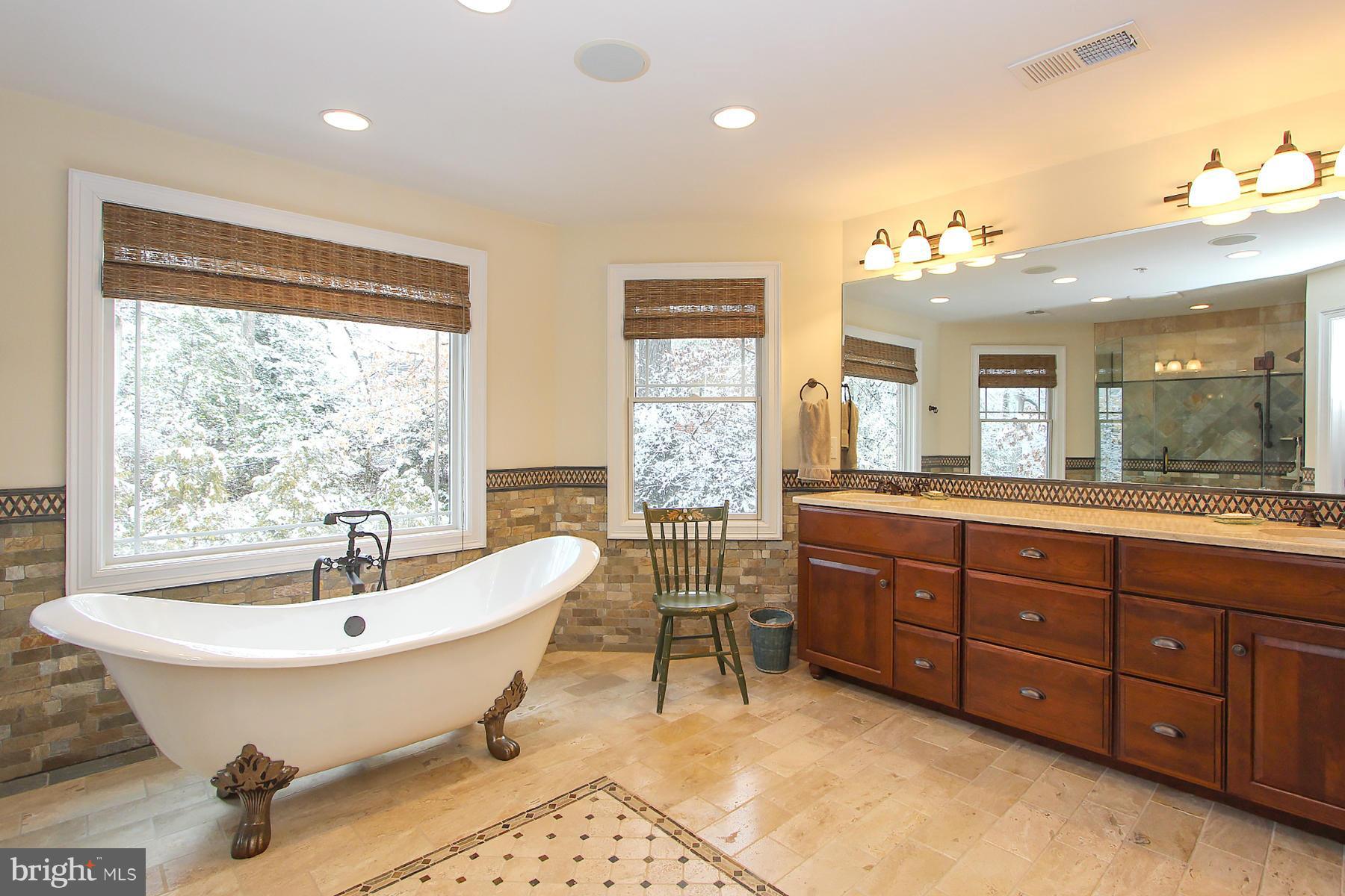 WOODHAVEN - Residential