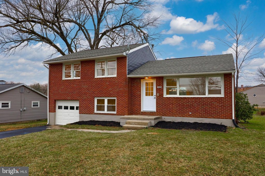 Photo of 1919 Wabank Road, Millersville, PA 17551 (MLS # PALA2045038)