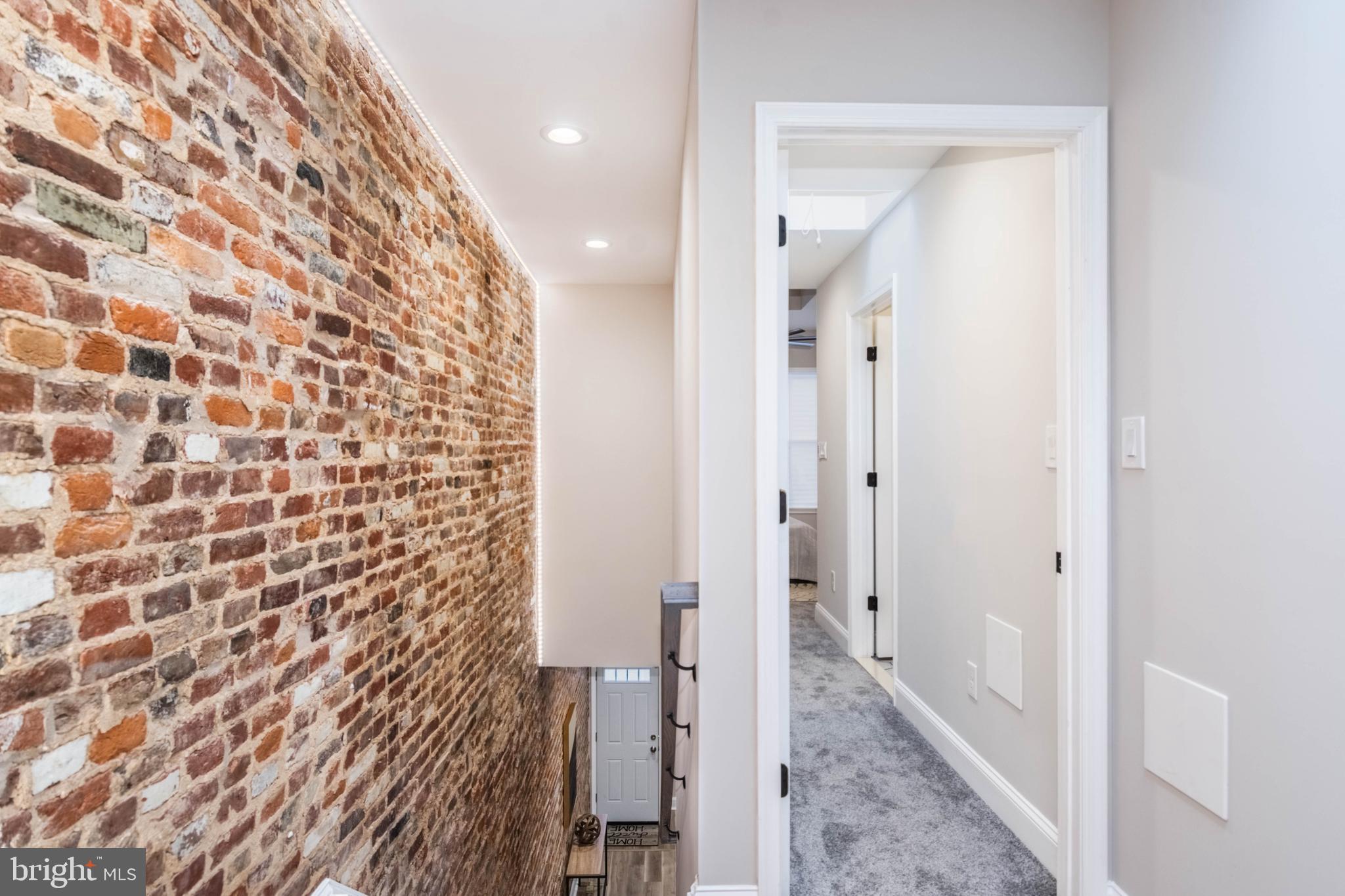 CHARLES VILLAGE - Residential