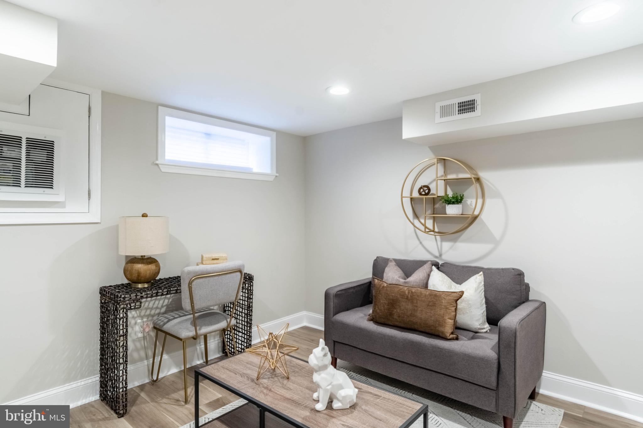 CHARLES VILLAGE - Residential