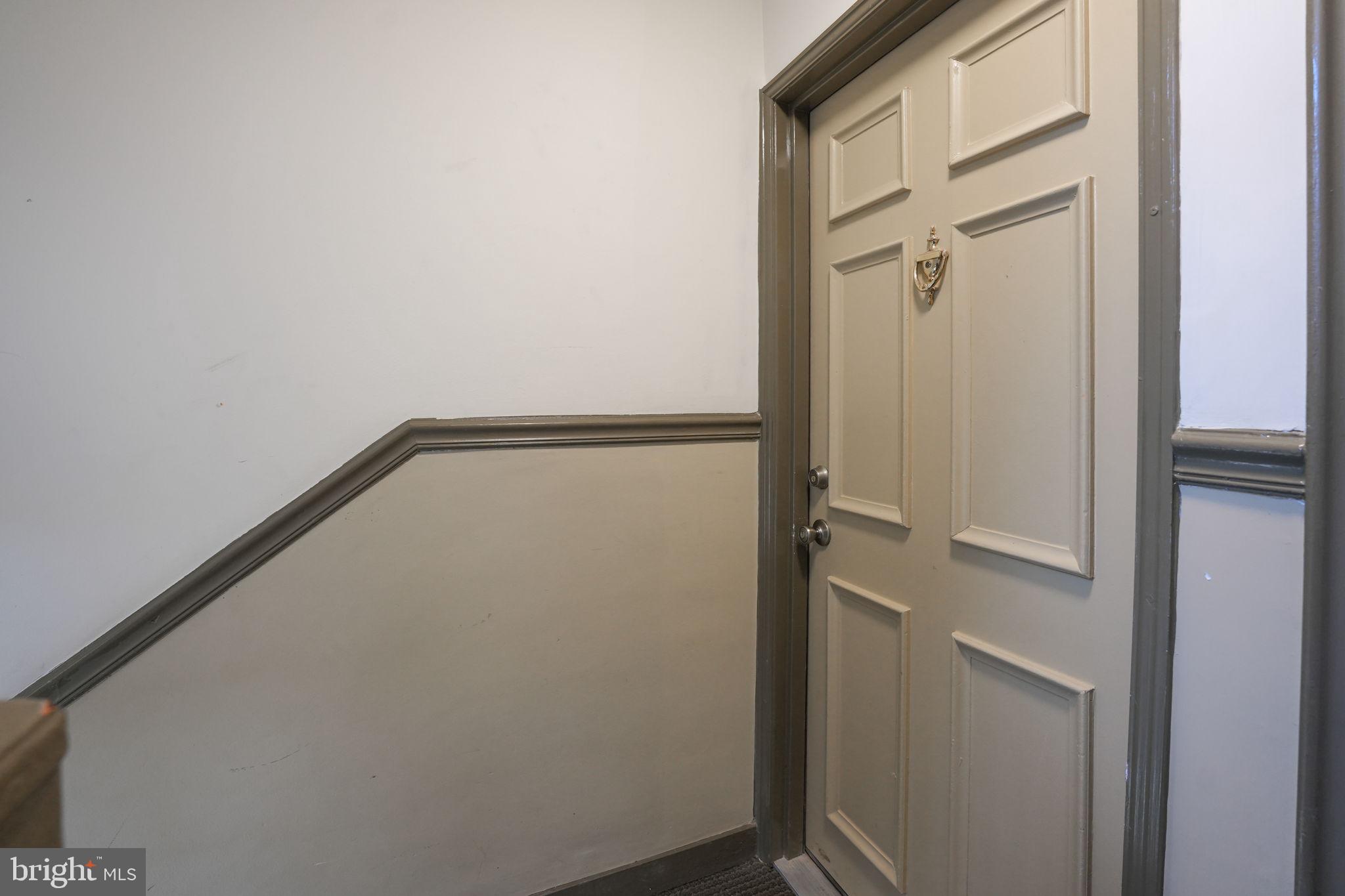 ARLINGTON OAKS - Residential