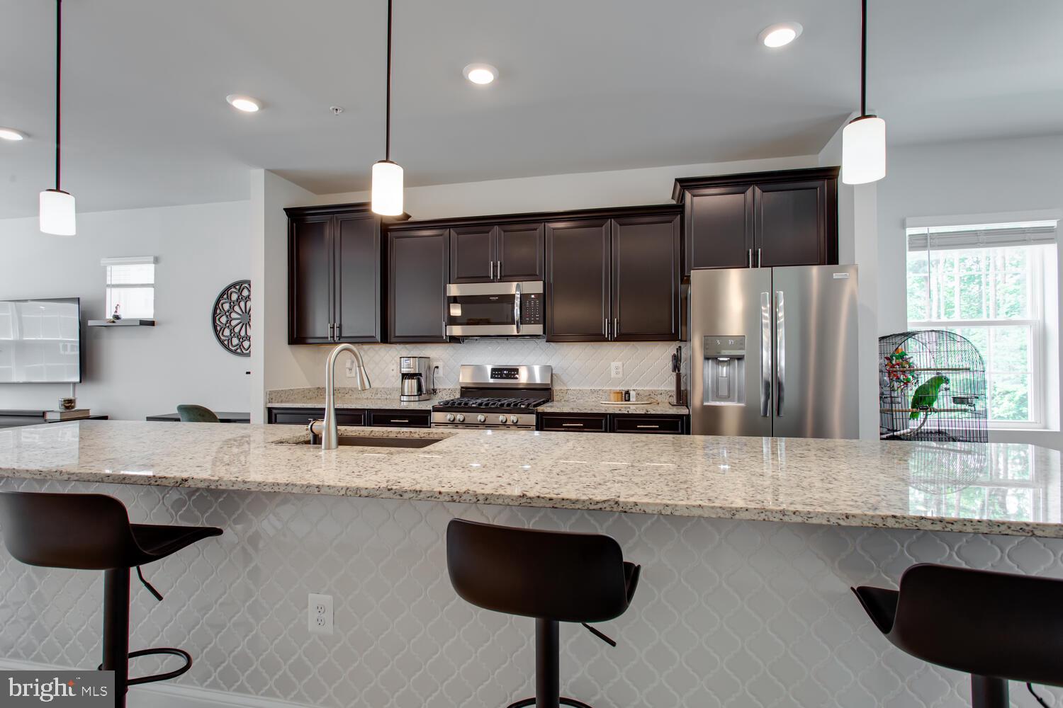 MYRTLE POINT - Residential Lease