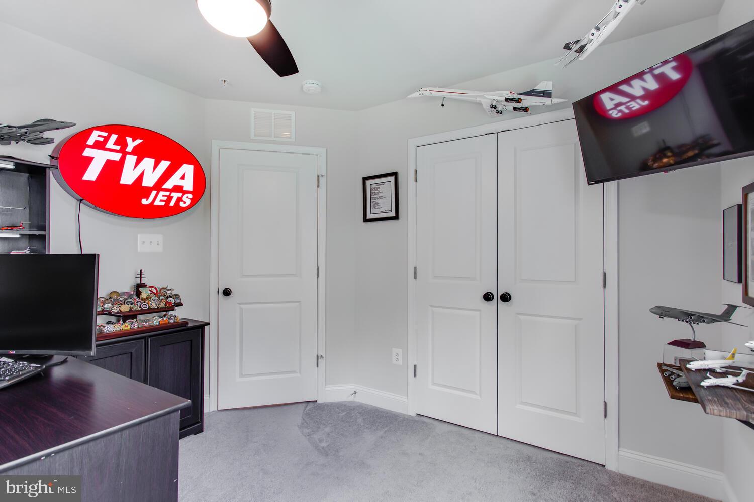 MYRTLE POINT - Residential Lease