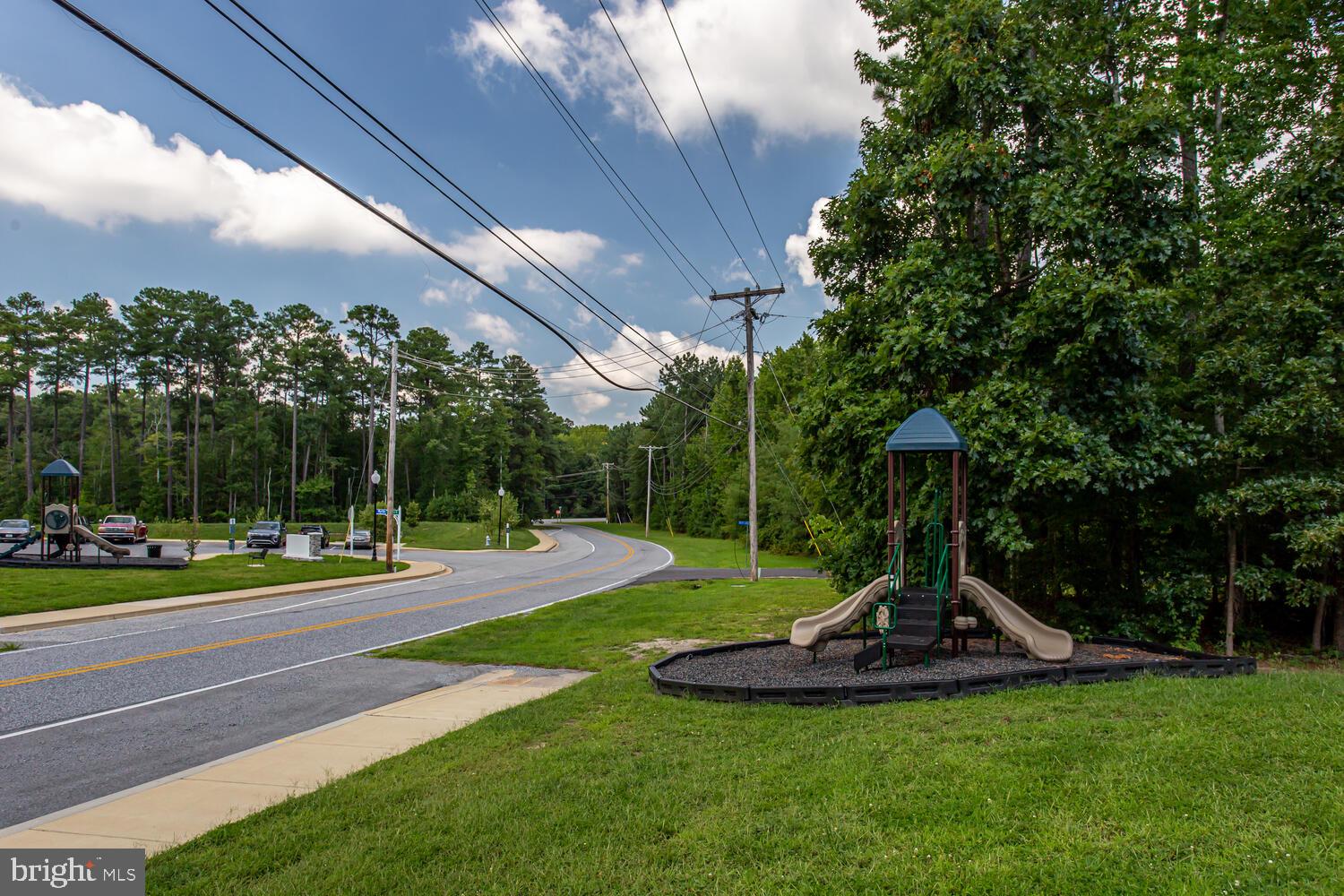 MYRTLE POINT - Residential Lease