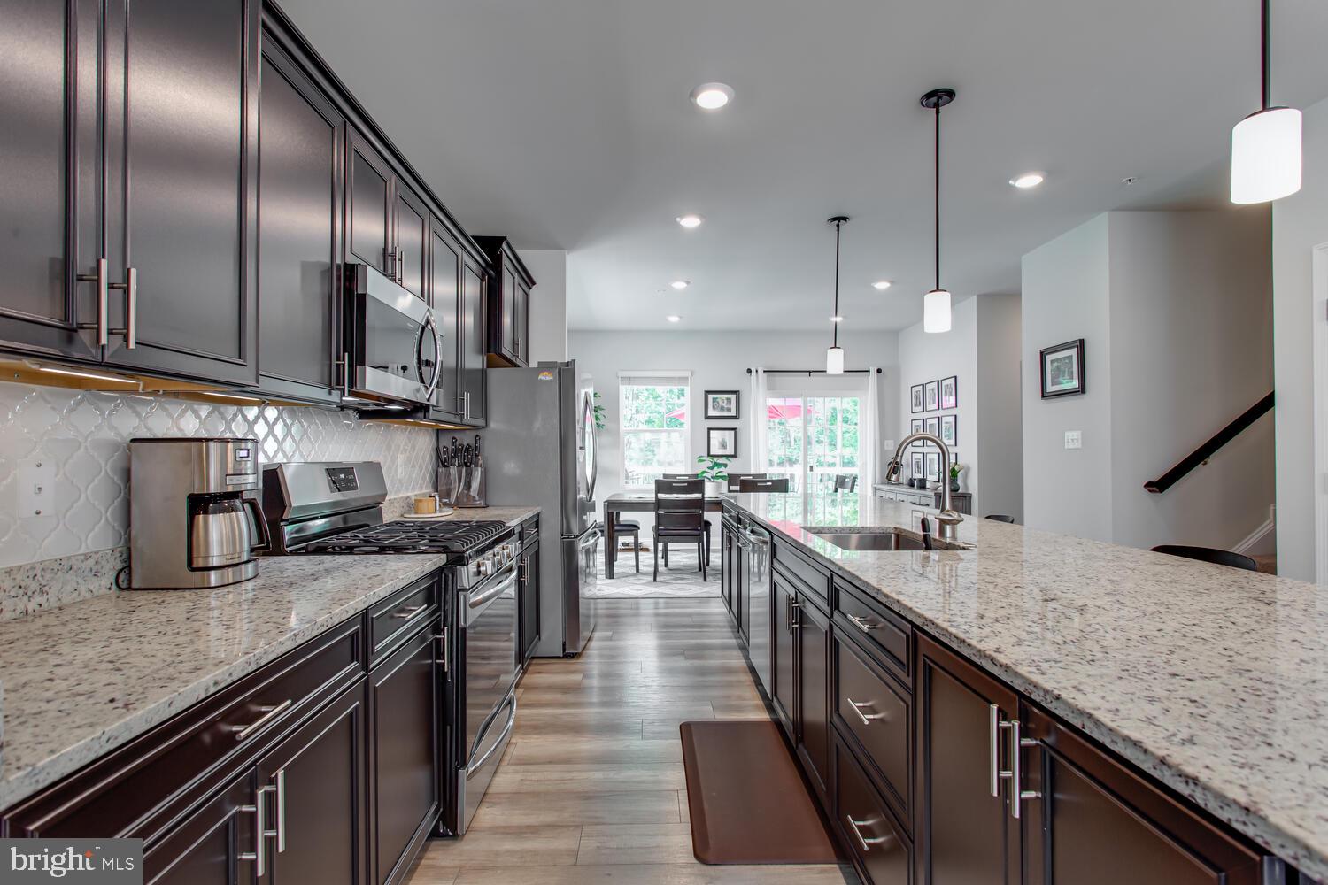 MYRTLE POINT - Residential Lease