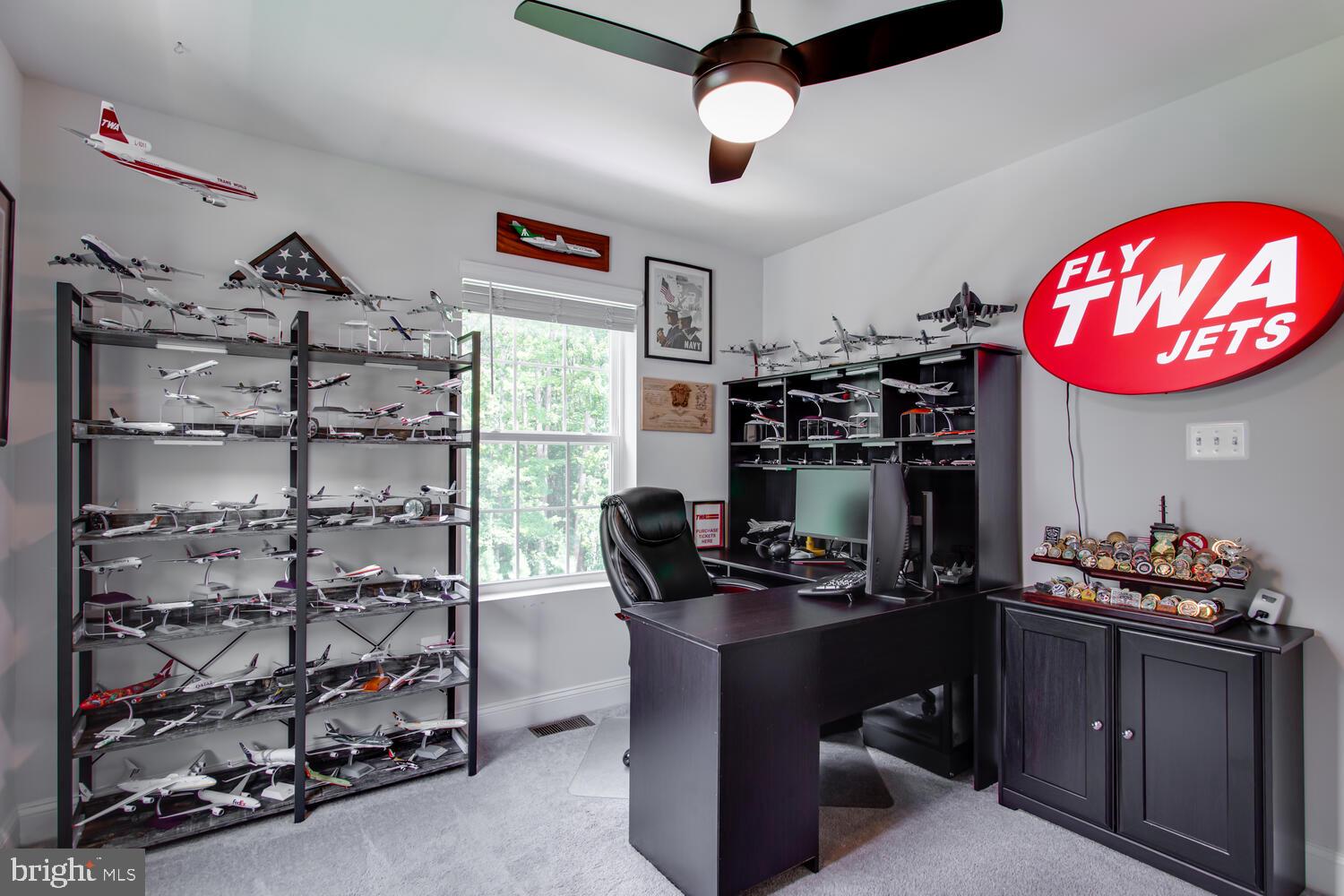 MYRTLE POINT - Residential Lease