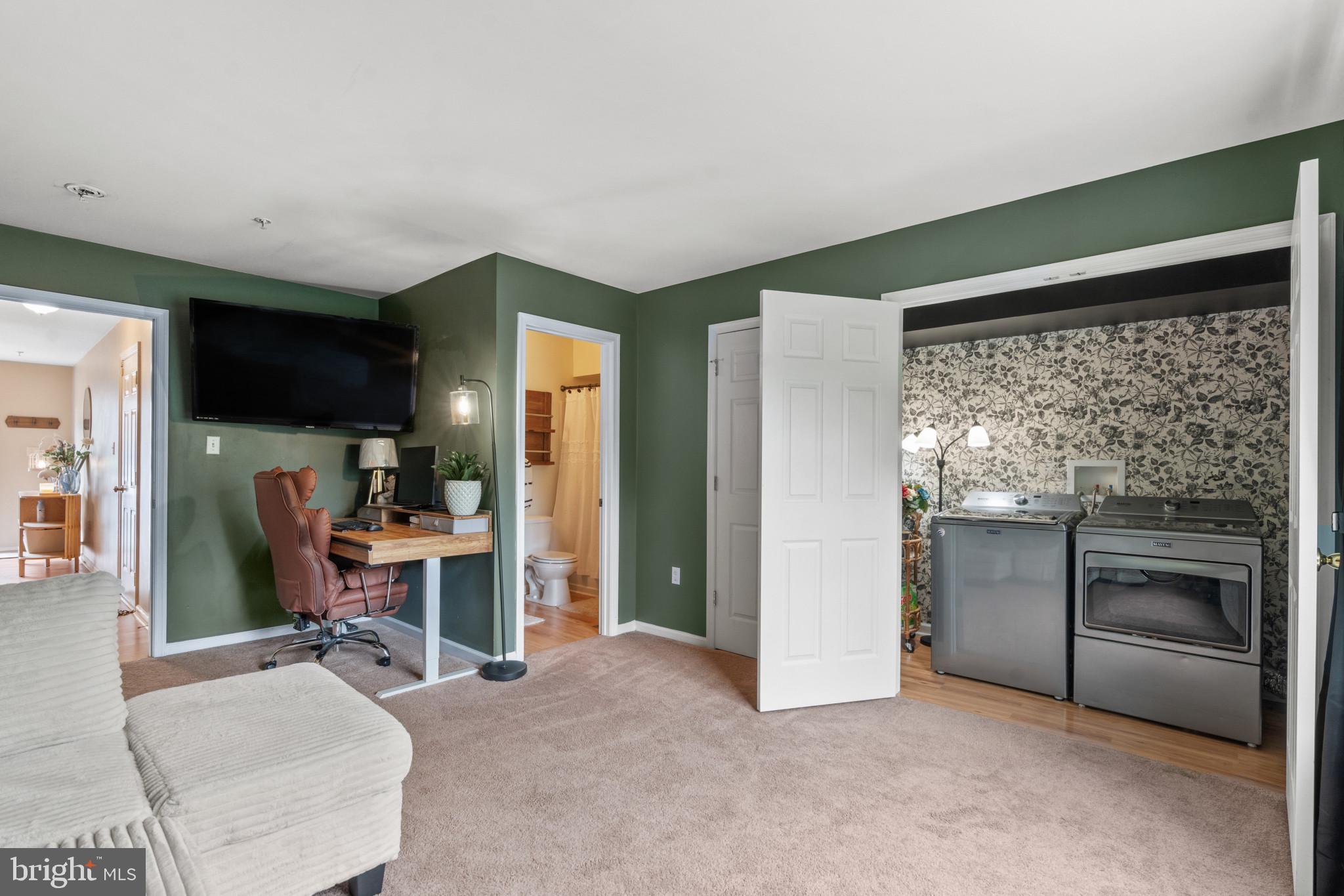 128 BEN BOULEVARD