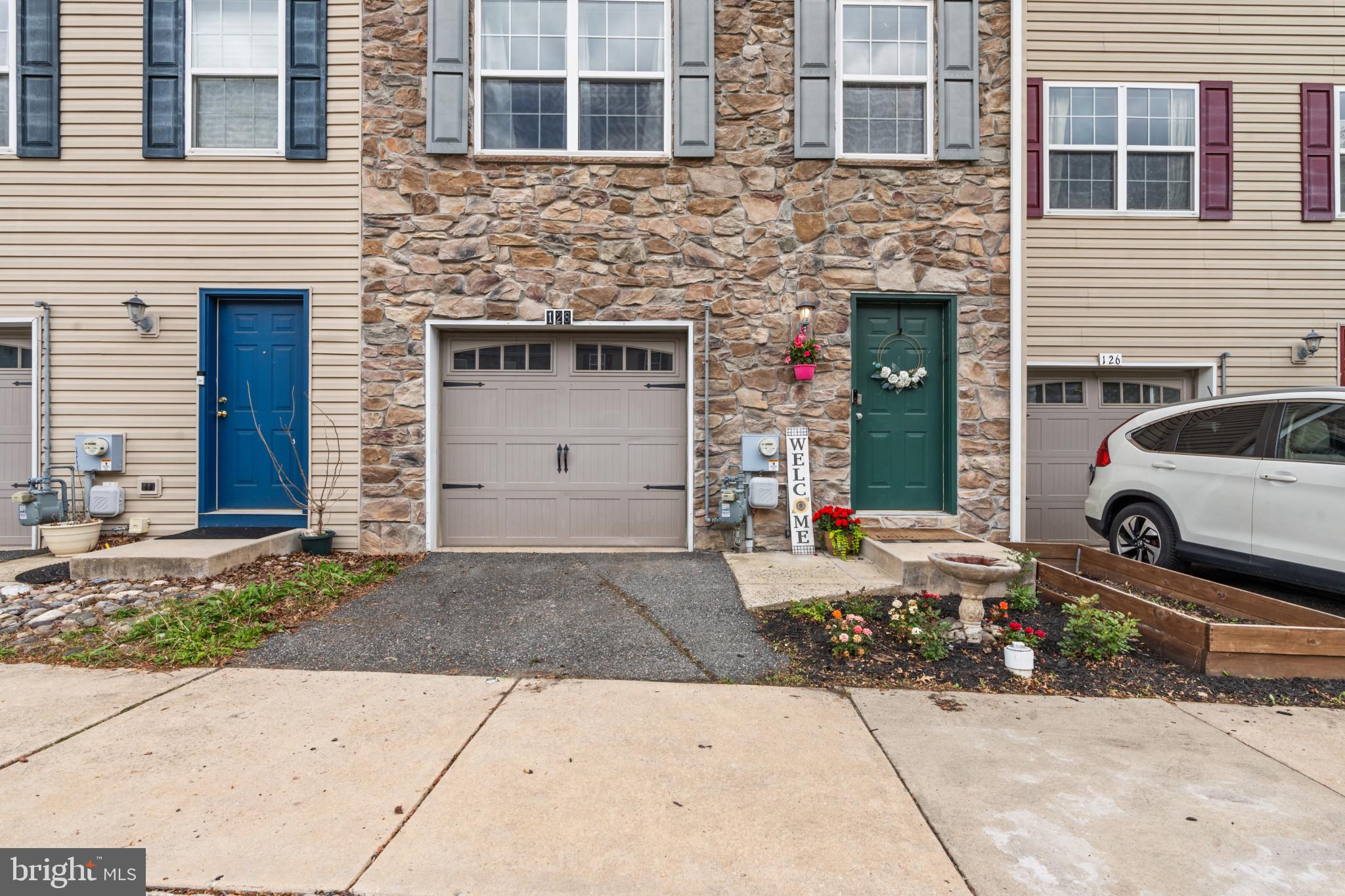 128 BEN BOULEVARD