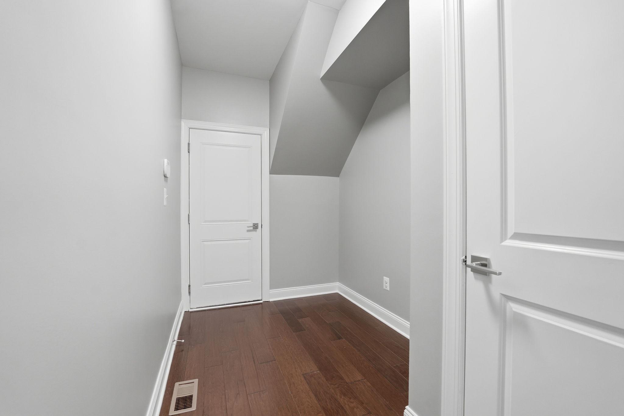 DOMINION VALLEY COUNTRY CLUB - Residential