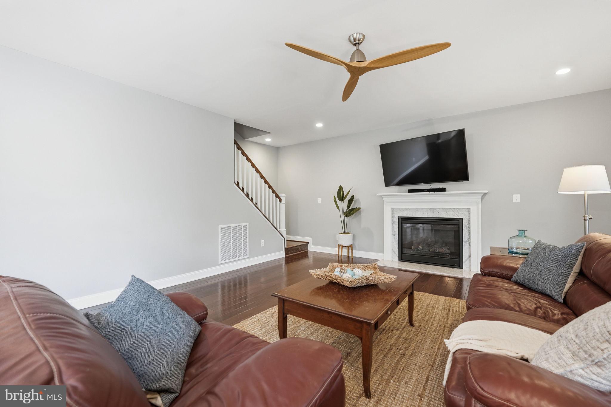 DOMINION VALLEY COUNTRY CLUB - Residential