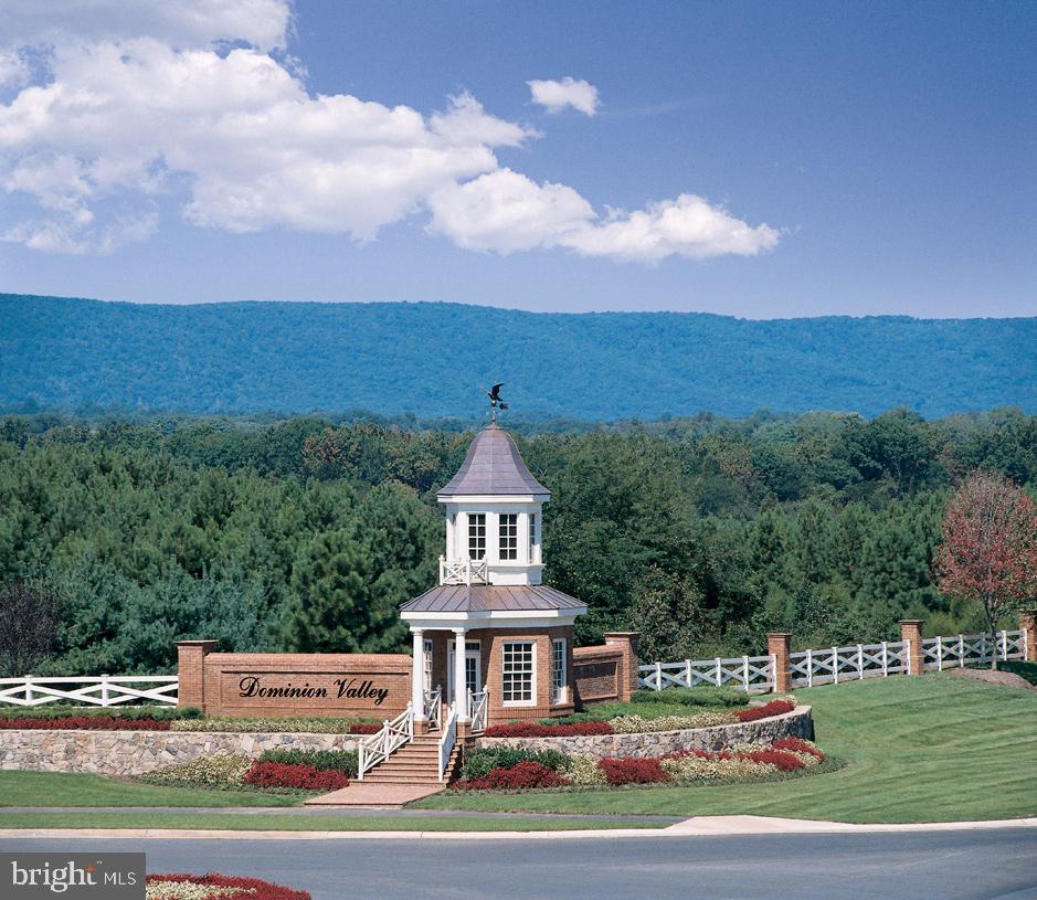 DOMINION VALLEY COUNTRY CLUB - Residential