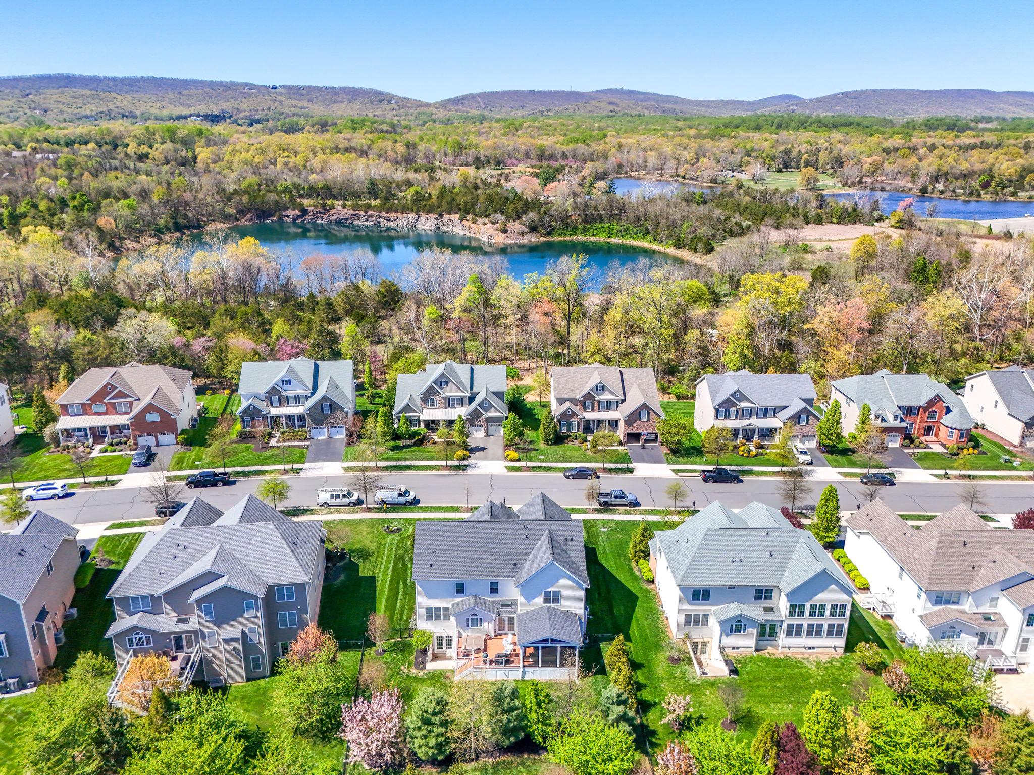 5853 WATERLOO BRIDGE CIRCLE