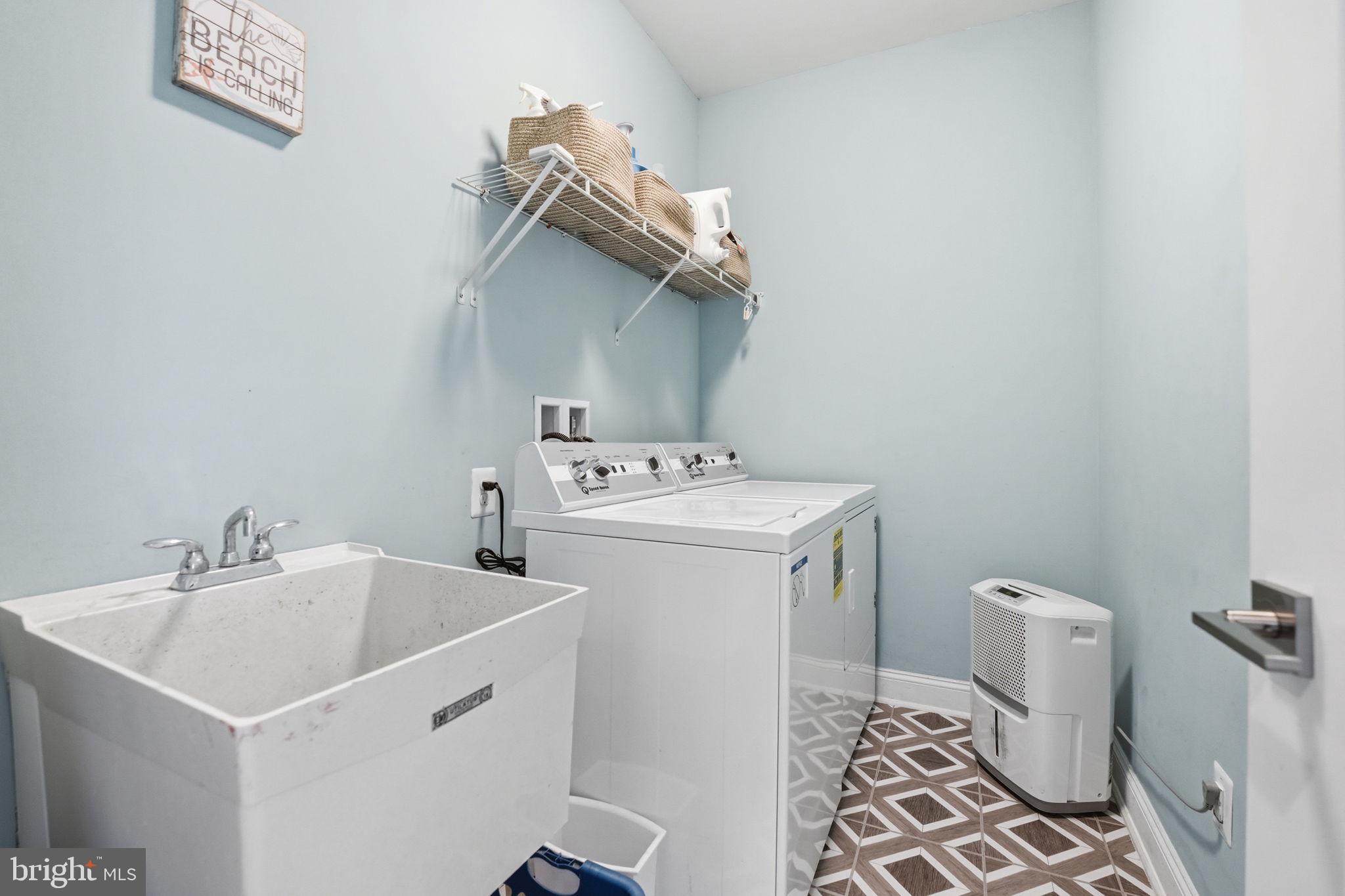 DOMINION VALLEY COUNTRY CLUB - Residential