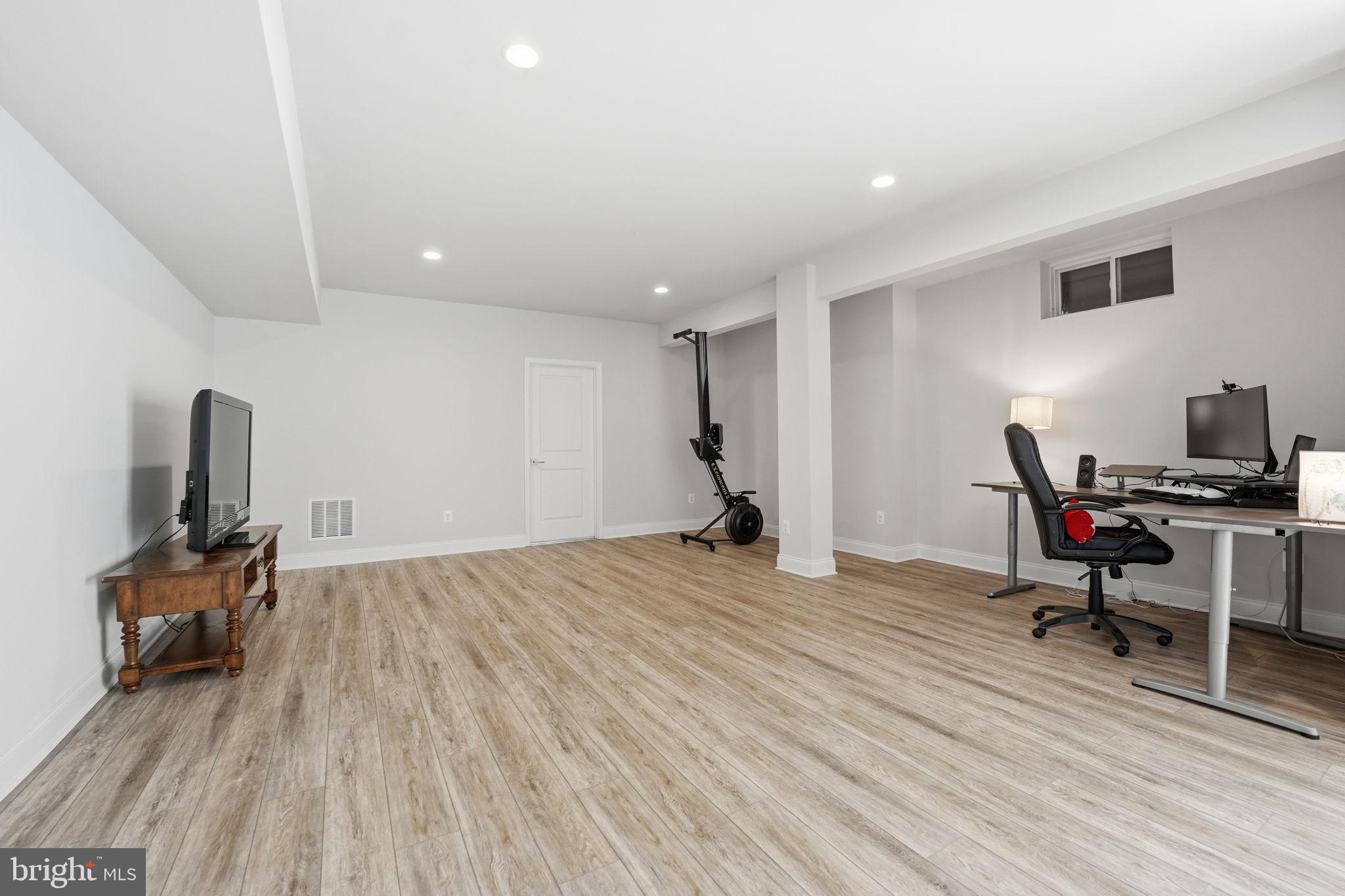 DOMINION VALLEY COUNTRY CLUB - Residential