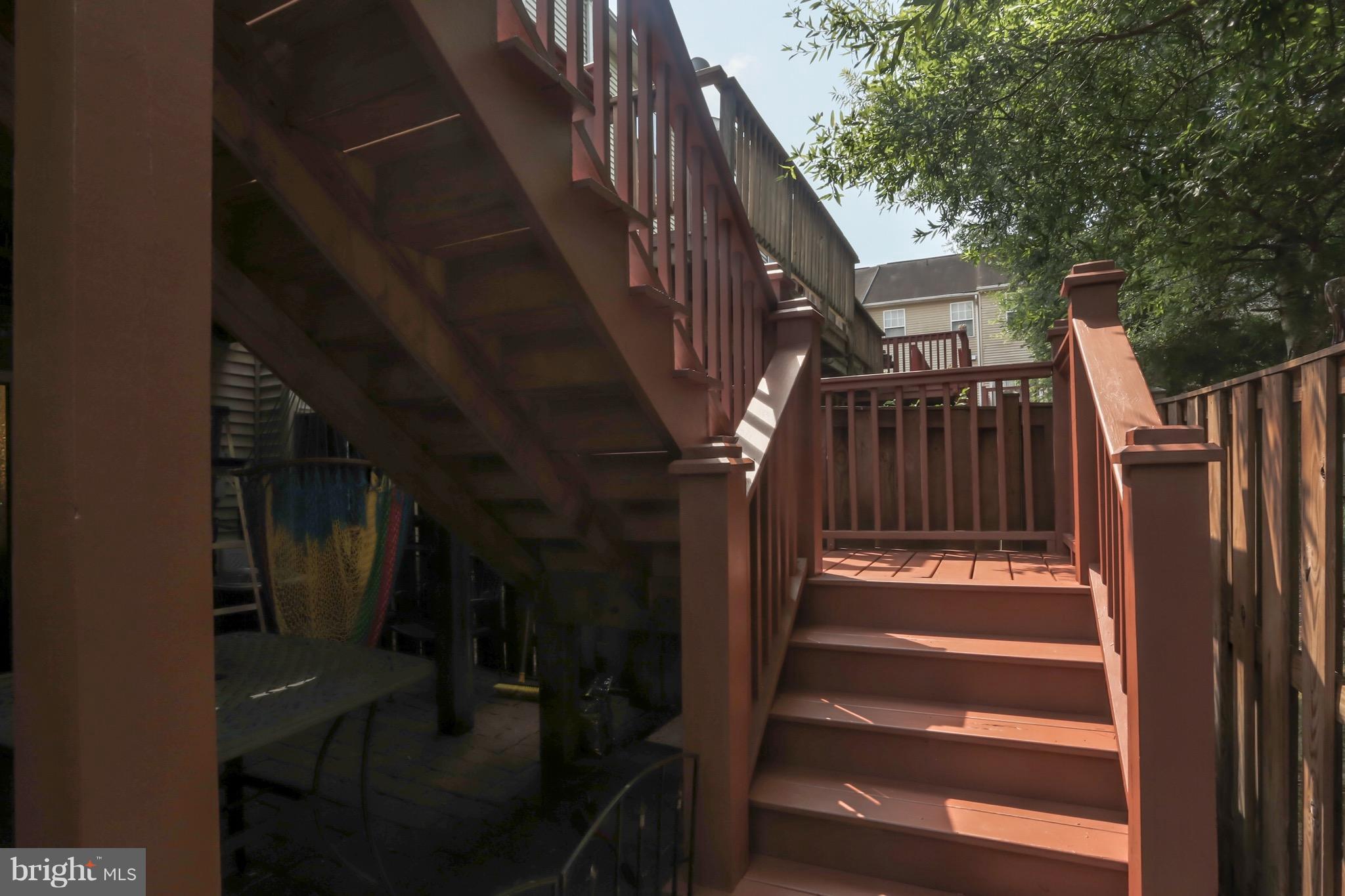 MOUNT VERNON TOWNES - Residential