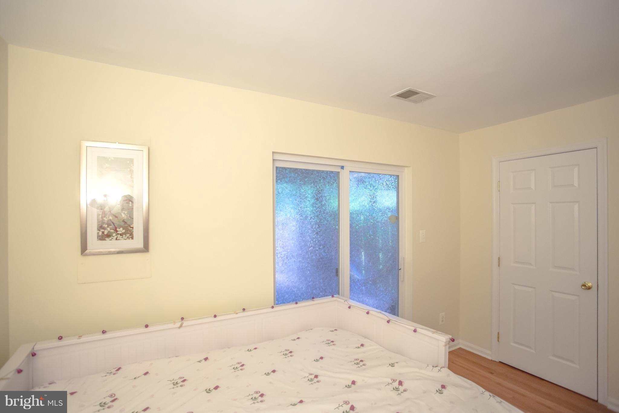 MOUNT VERNON TOWNES - Residential