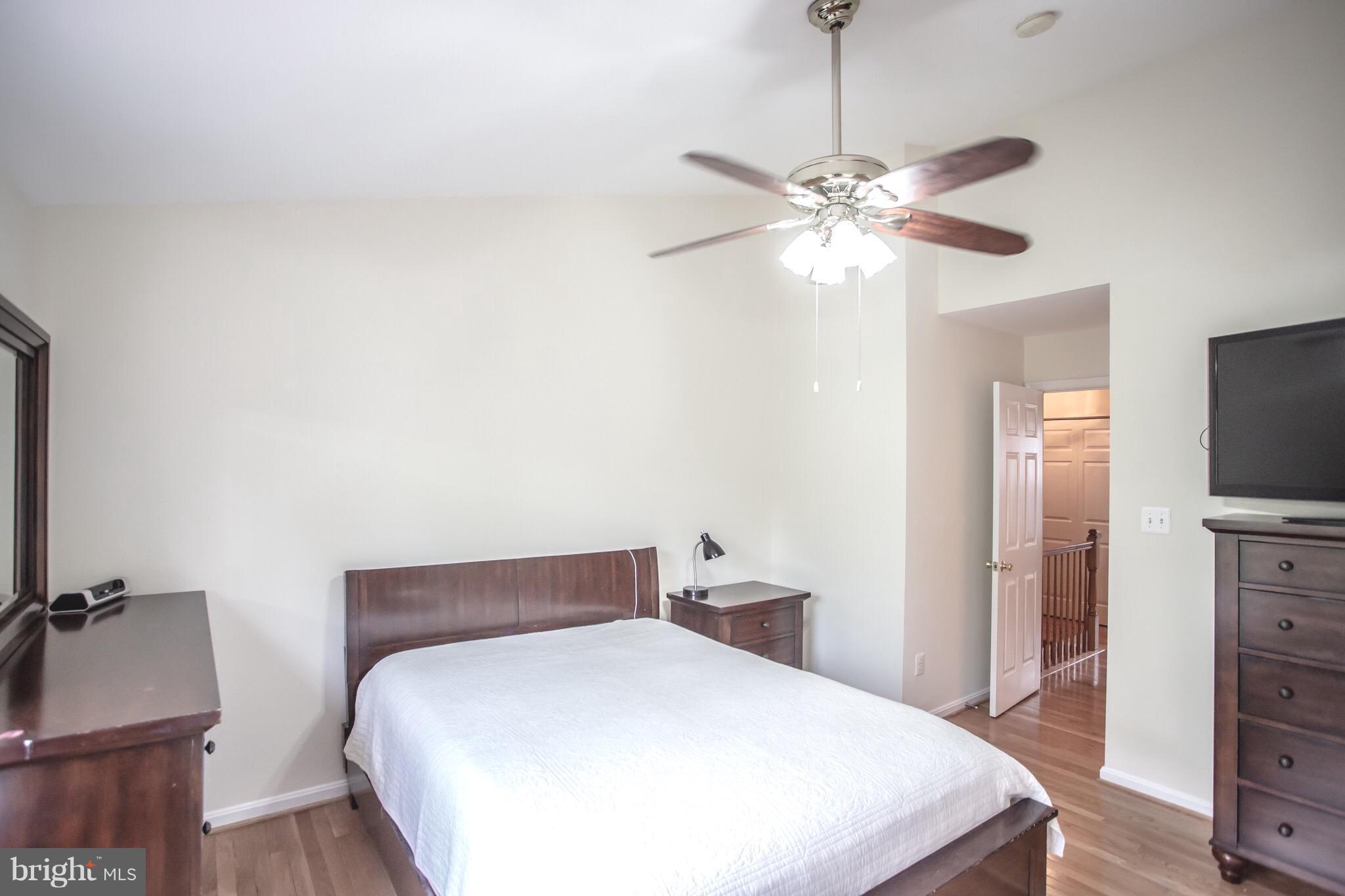 MOUNT VERNON TOWNES - Residential