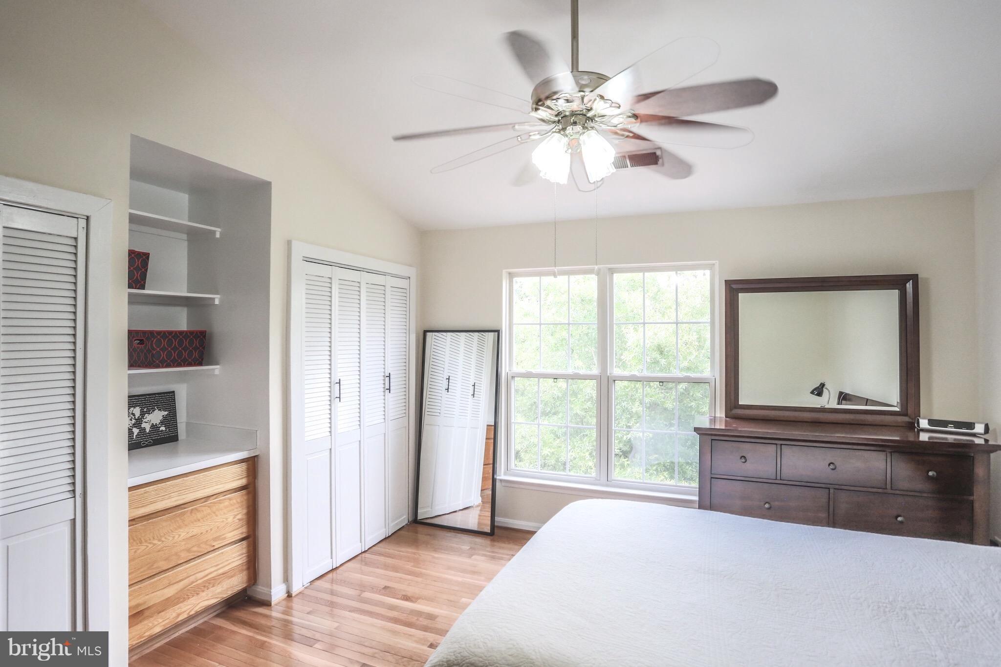 MOUNT VERNON TOWNES - Residential