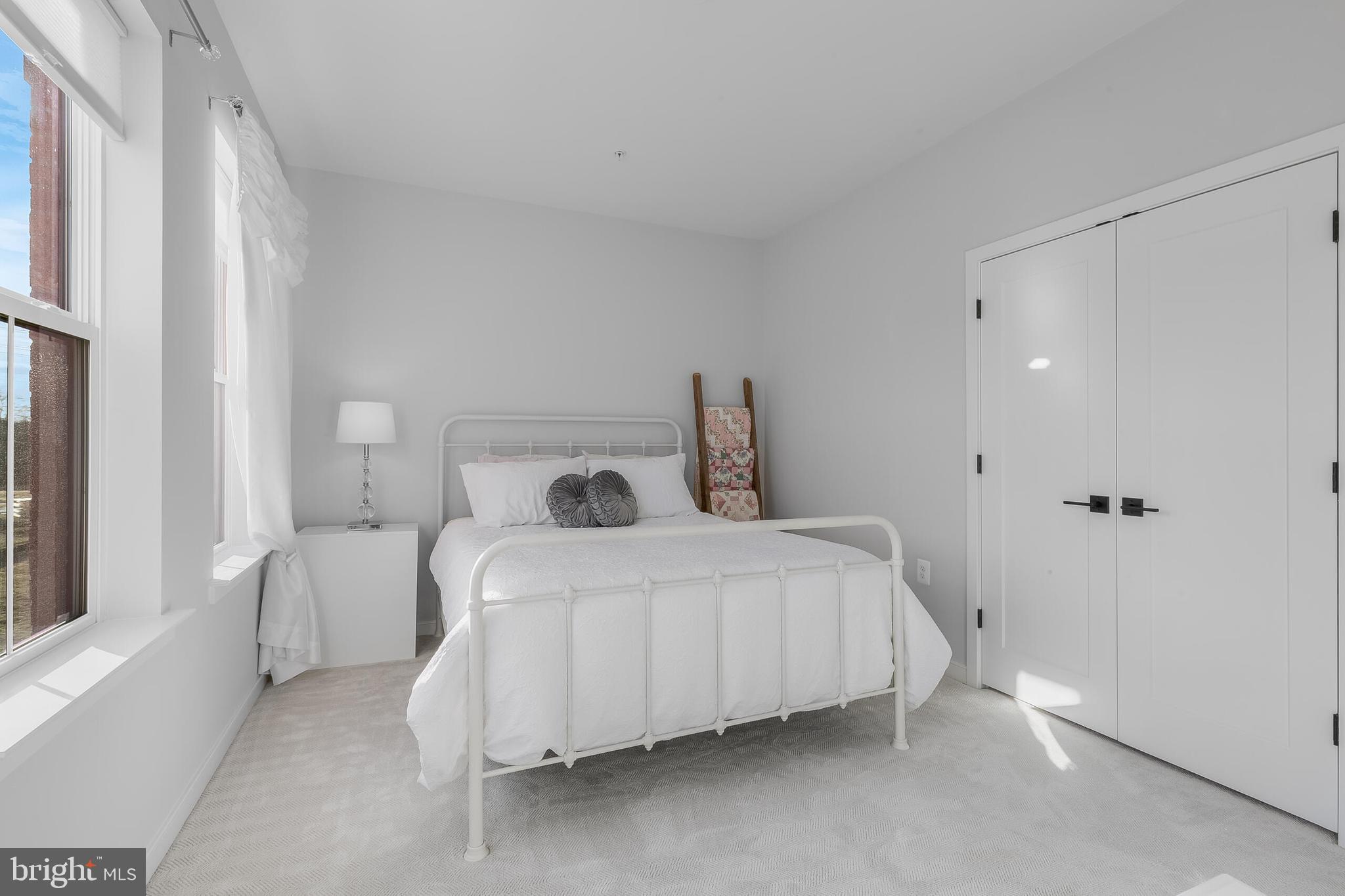 DOWNTOWN BRAMBLETON - Residential