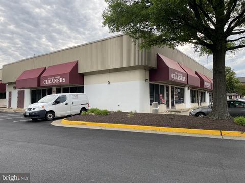 Property photo of 129 Spring Street 5a, Herndon, VA 20170