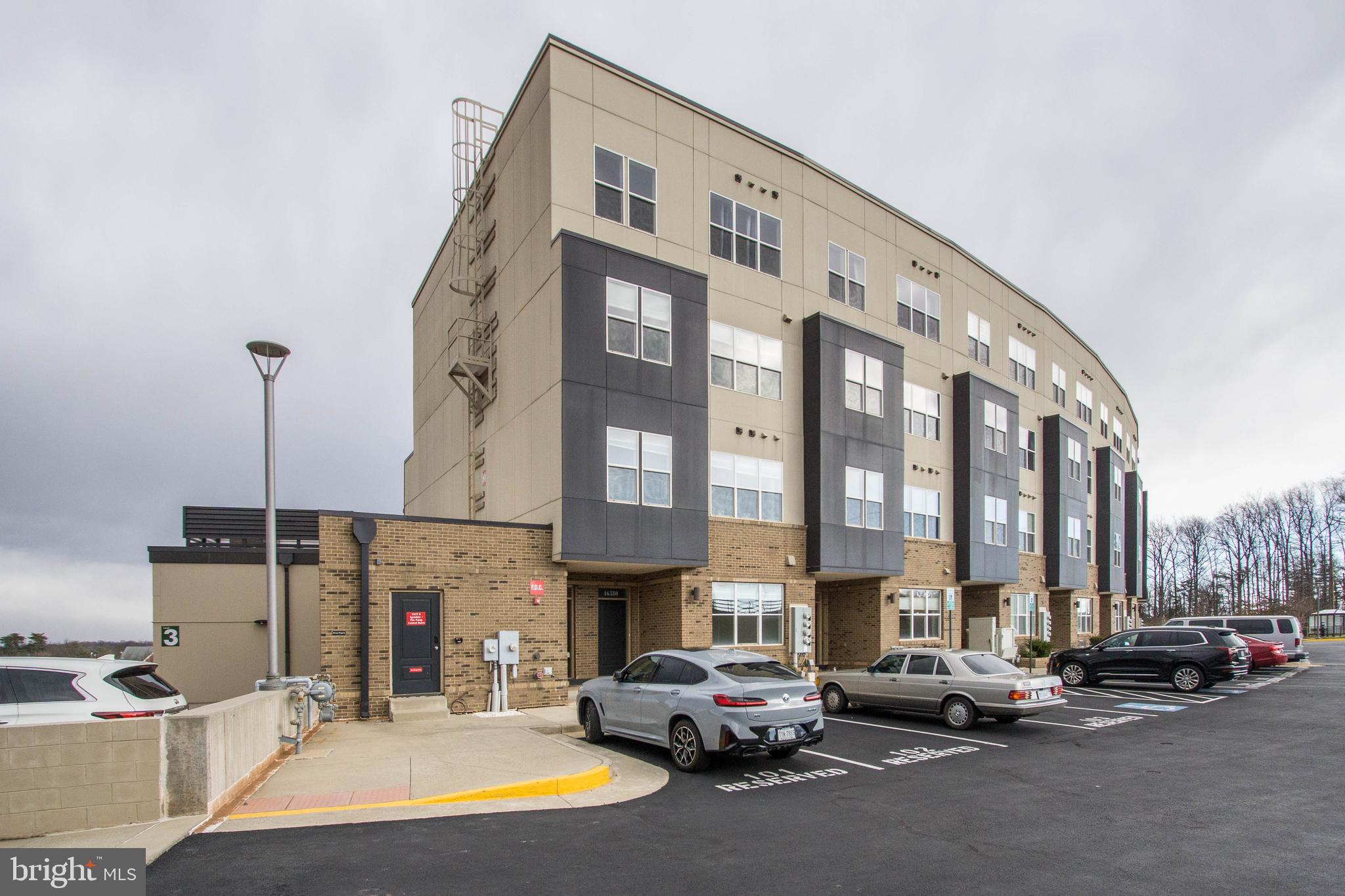 CASCADES VIEW - Residential